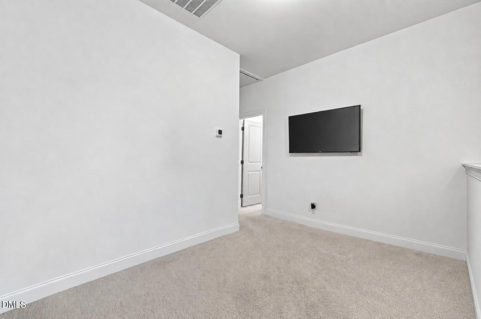 8952 Kennebec Crossing Drive Property Photo 23