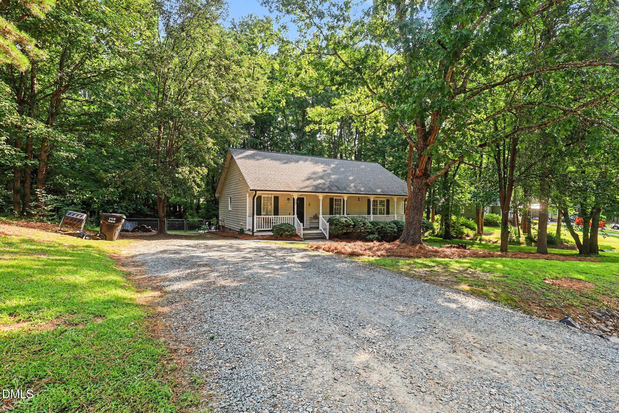 107 Cherry Court Property Photo 3