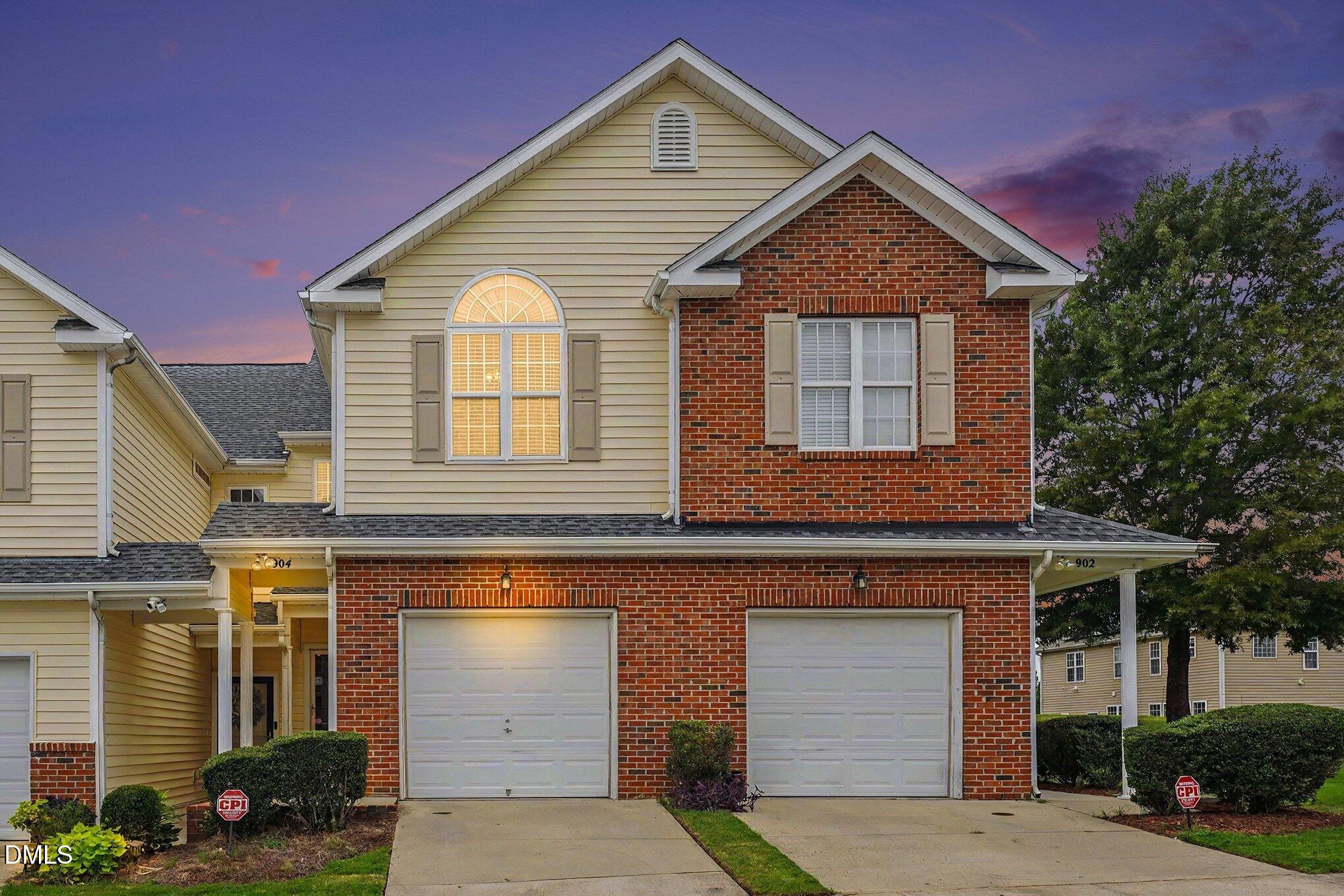 904 Hadel Place Property Photo 1