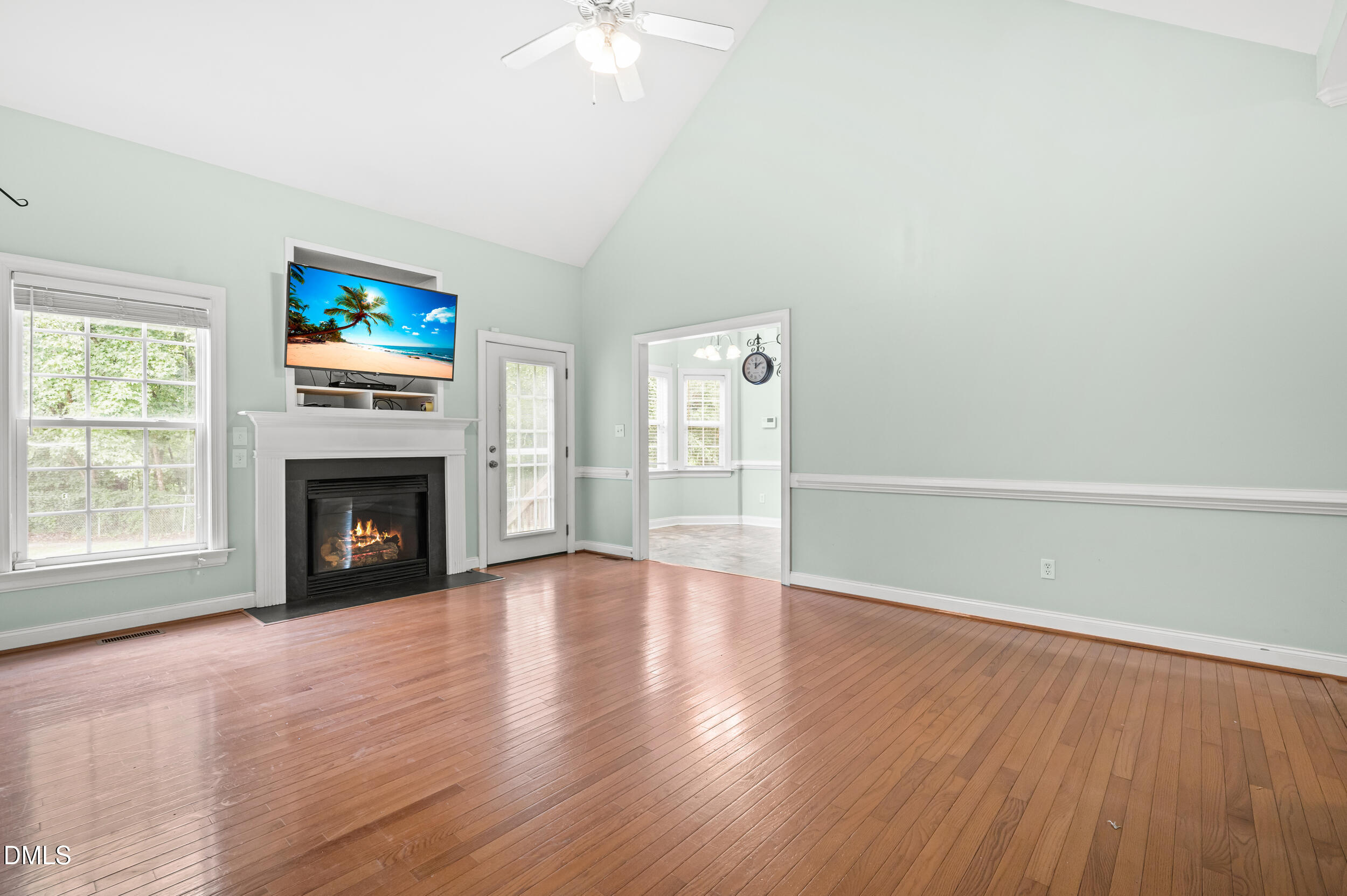 3913 Gloucester Drive W Property Photo 18