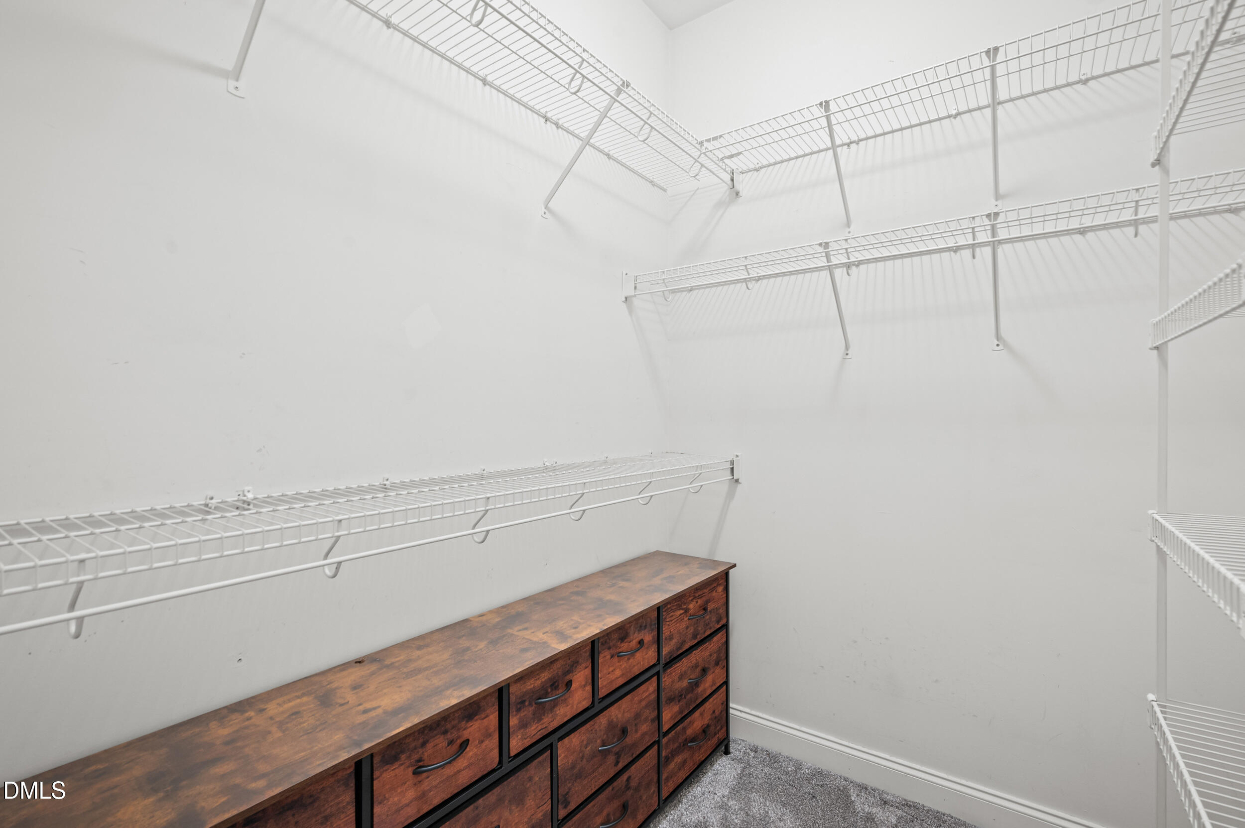 3913 Gloucester Drive W Property Photo 23