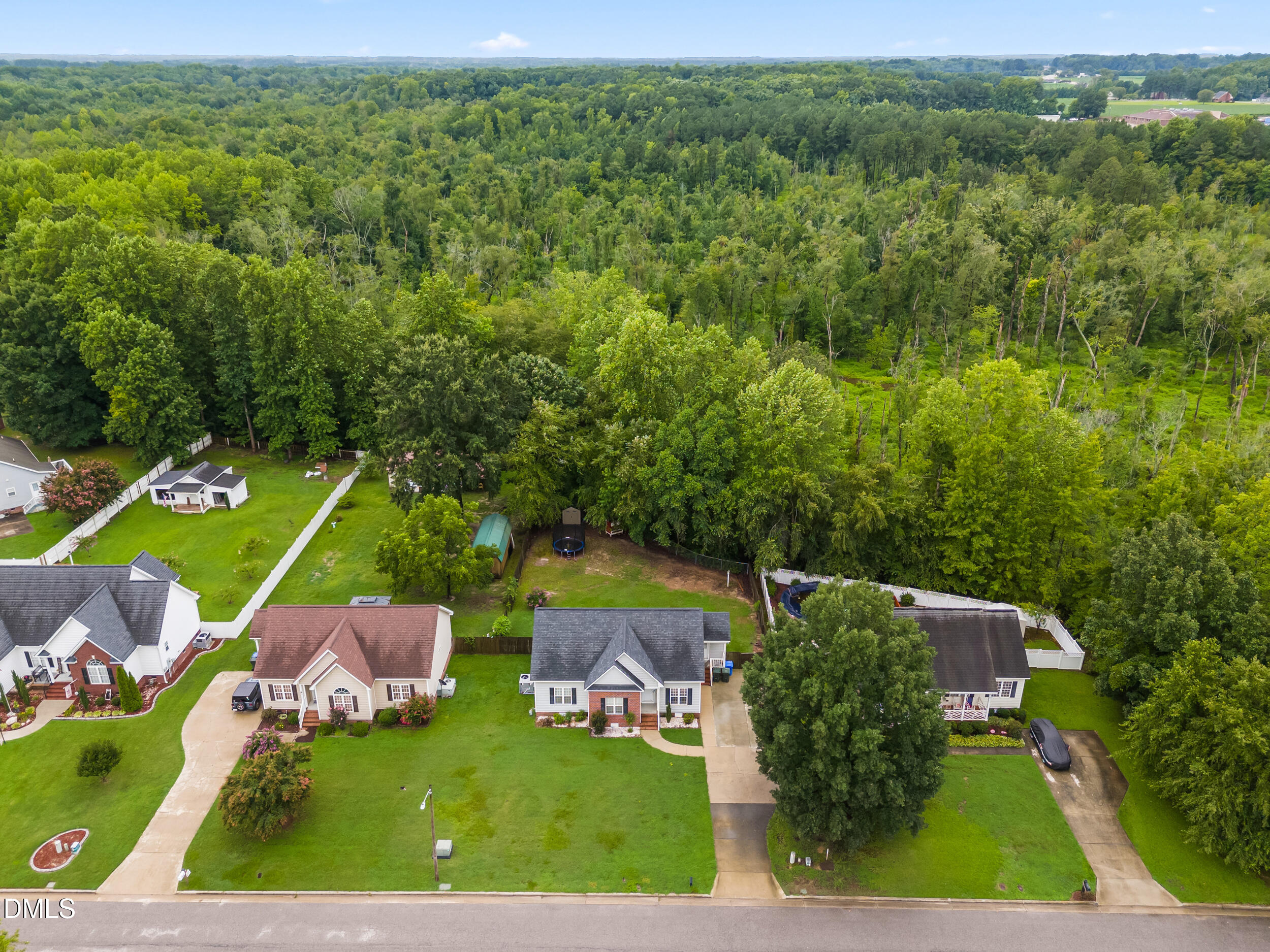 3913 Gloucester Drive W Property Photo 30