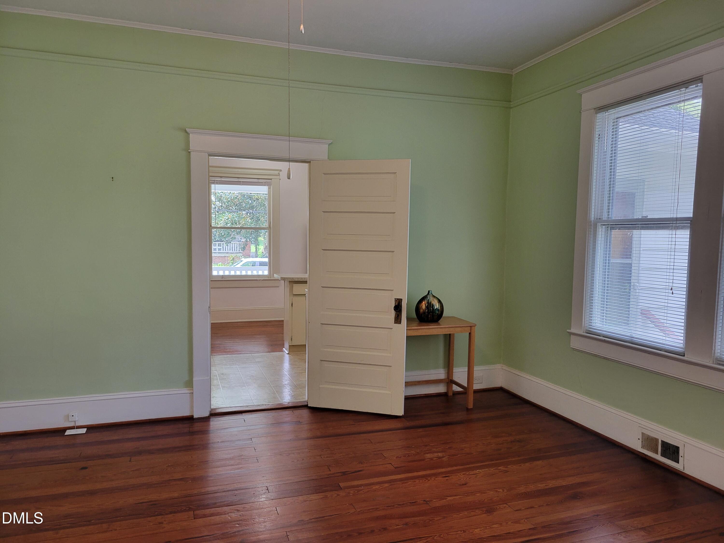 411 W Chisholm Street Property Photo 26
