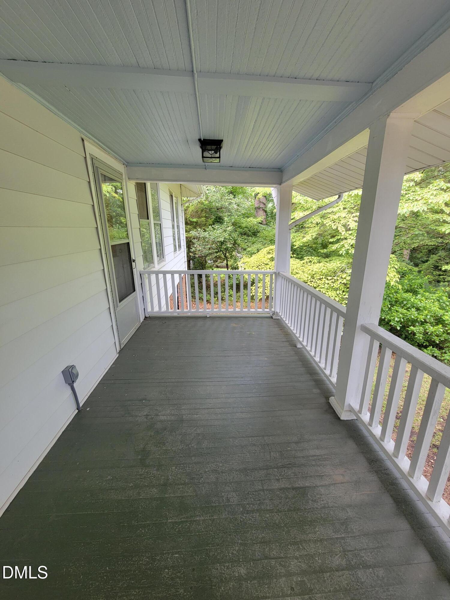 411 W Chisholm Street Property Photo 45