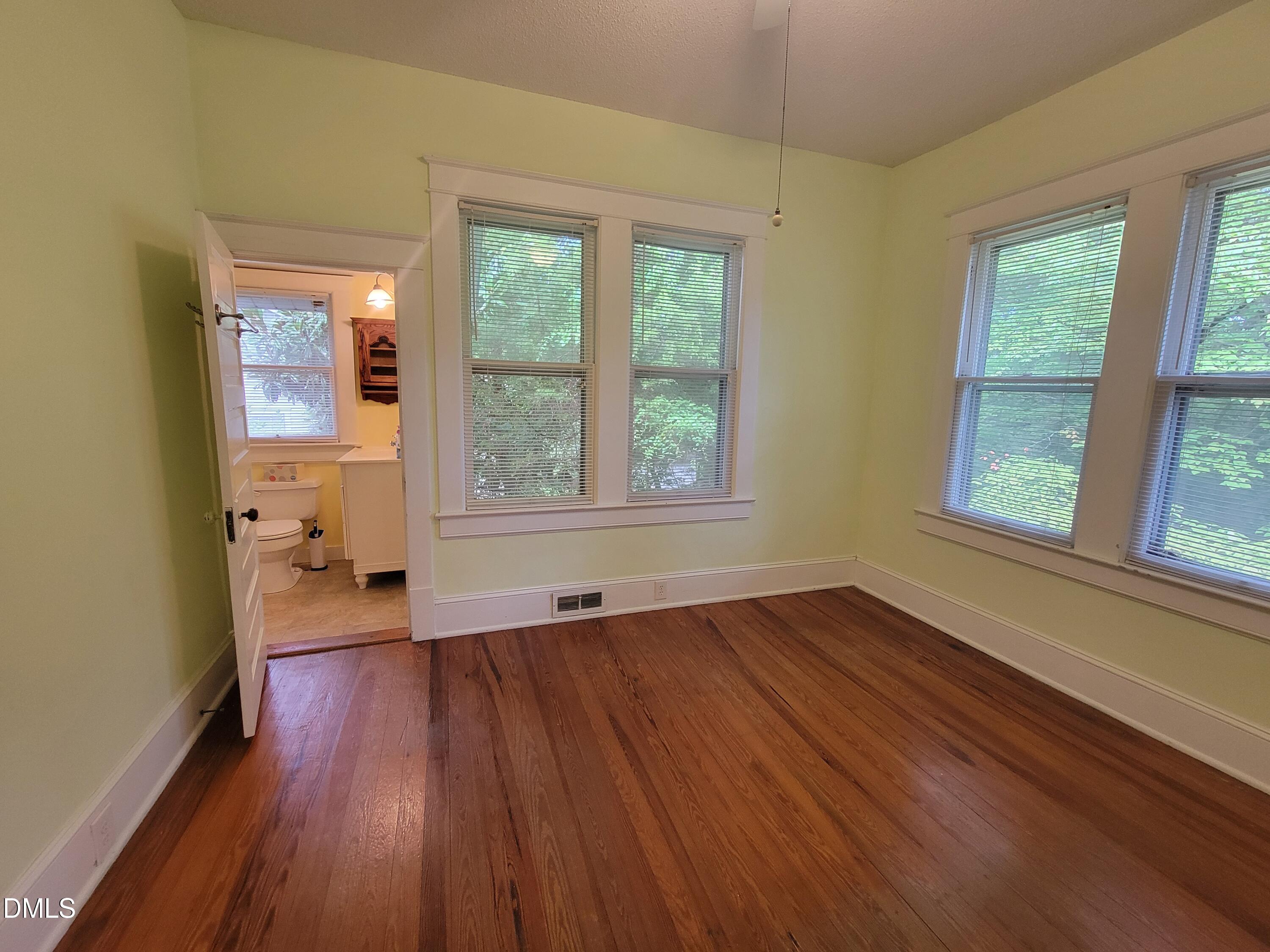 411 W Chisholm Street Property Photo 51