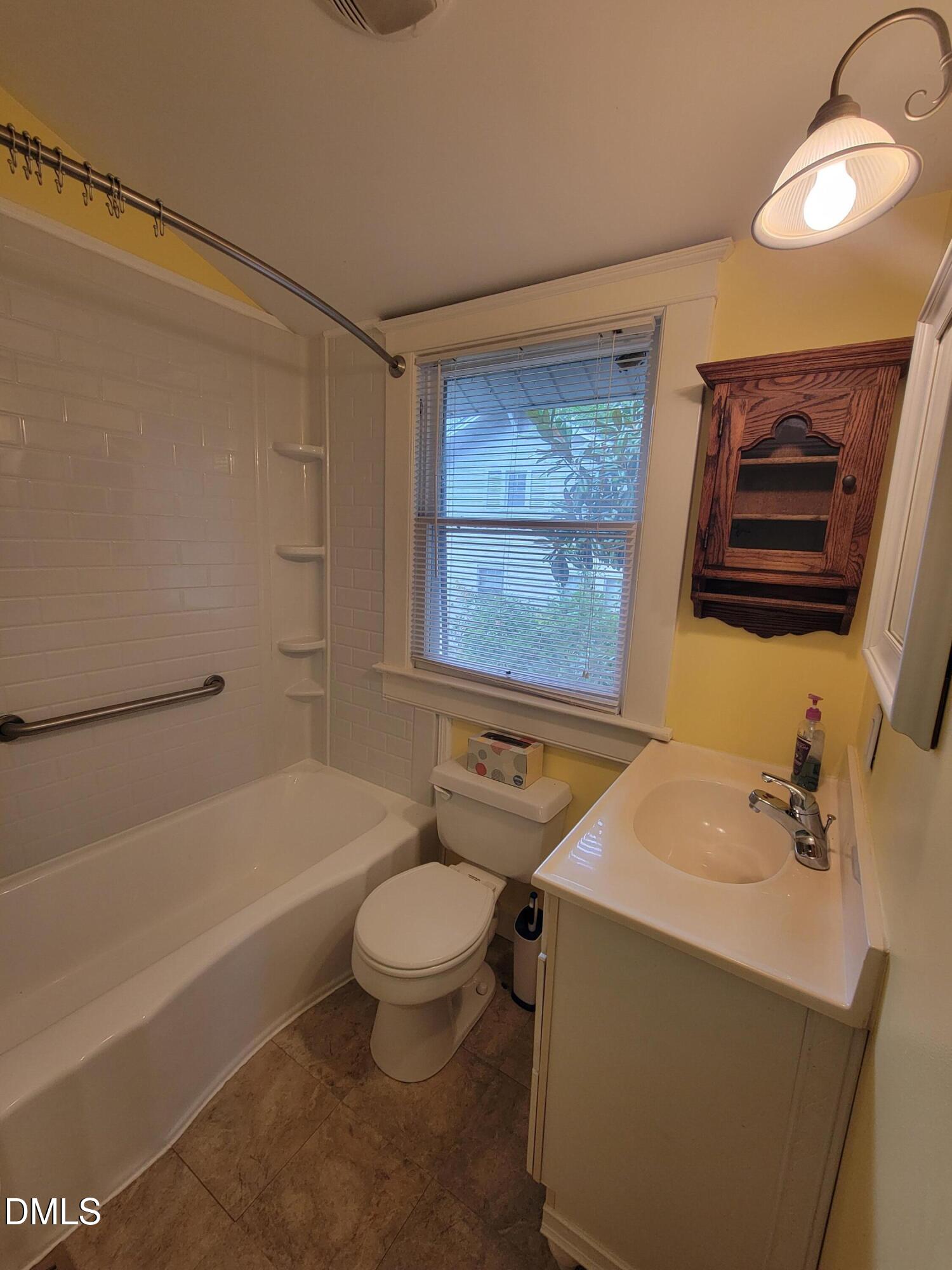 411 W Chisholm Street Property Photo 53
