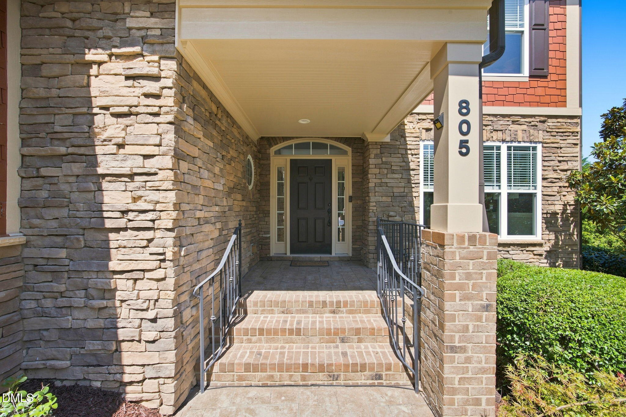 805 Greystone Crest Way Property Photo 5