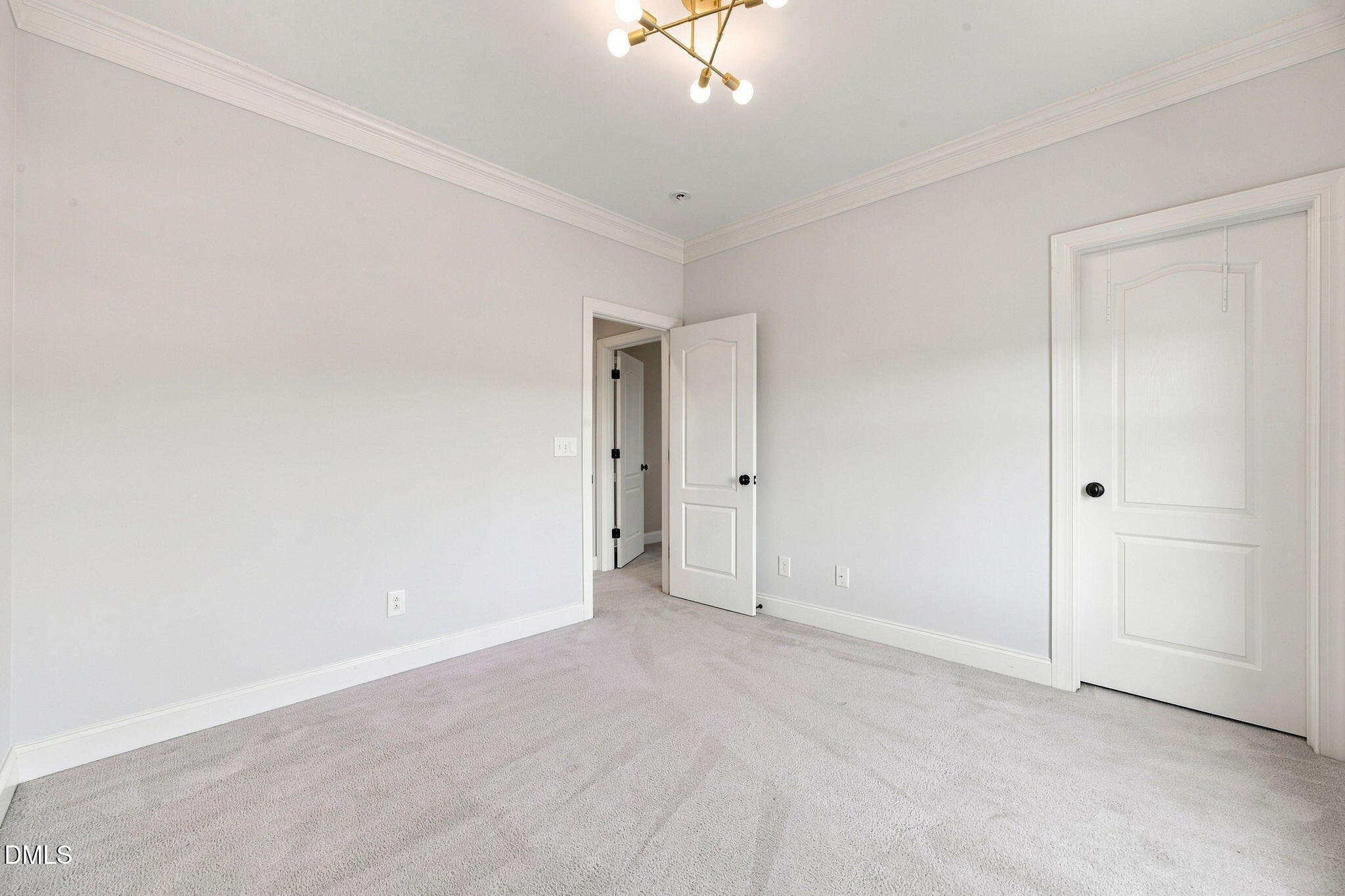 805 Greystone Crest Way Property Photo 48