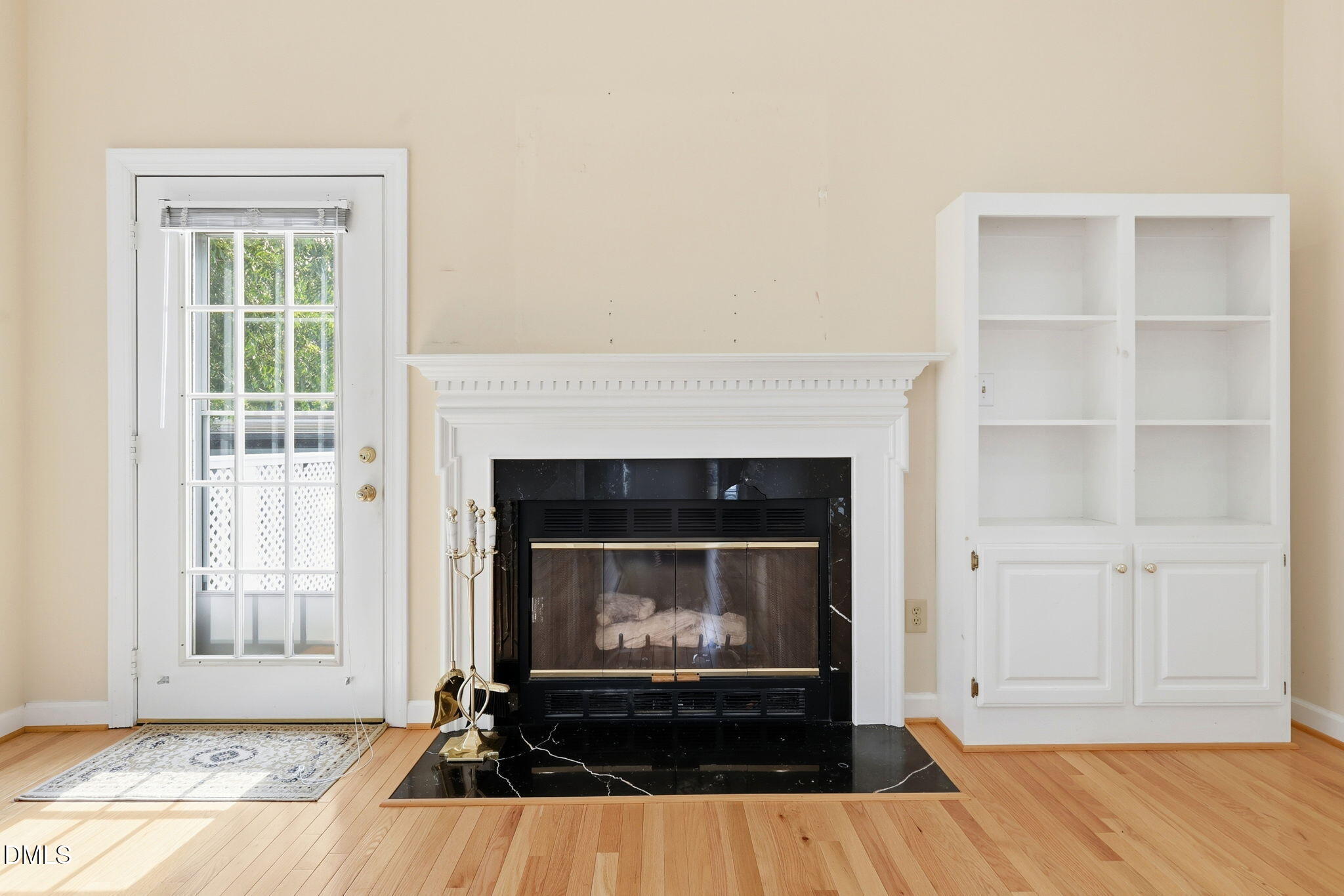 1118 Warren Road Property Photo 7