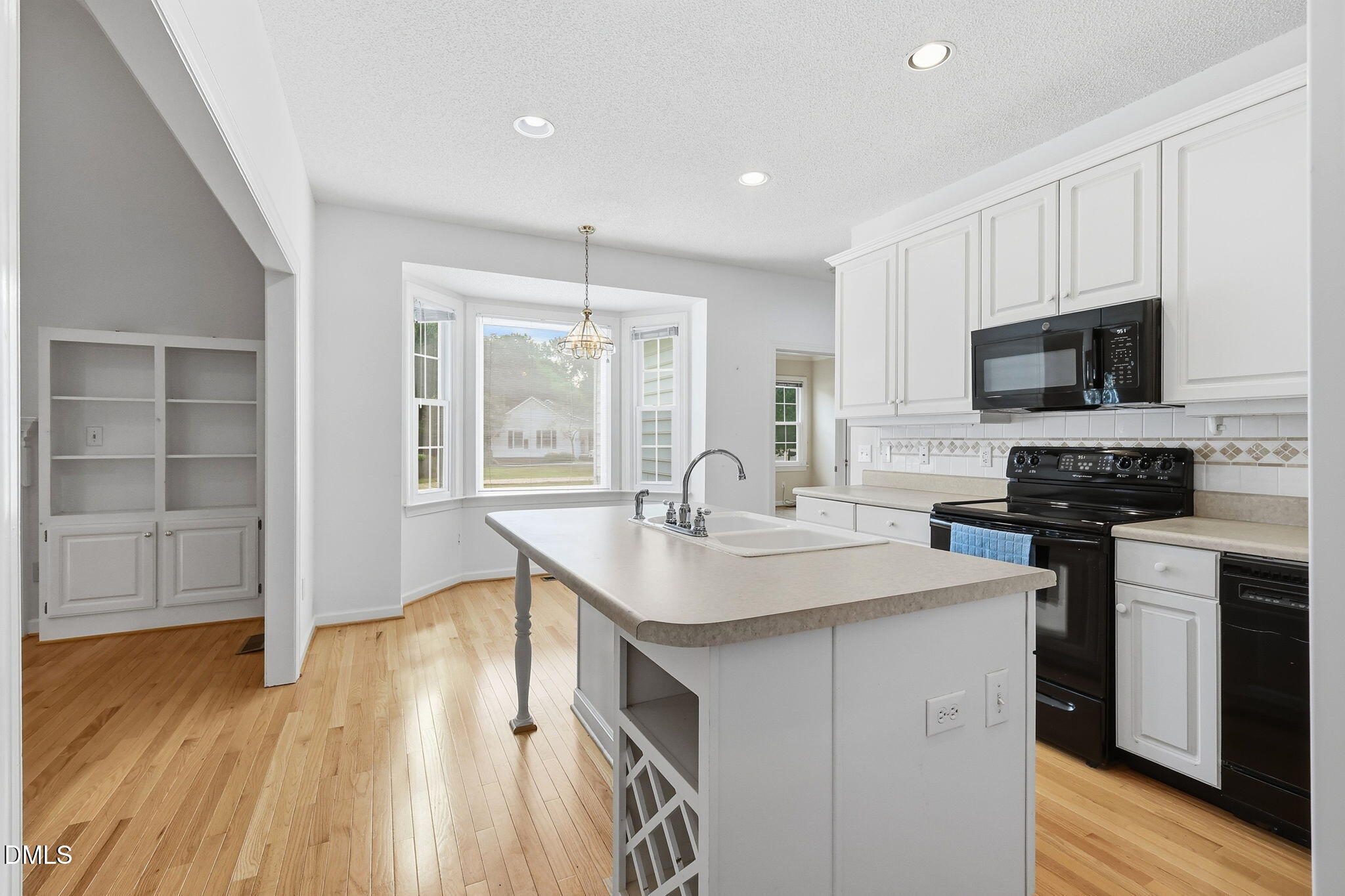 1118 Warren Road Property Photo 10