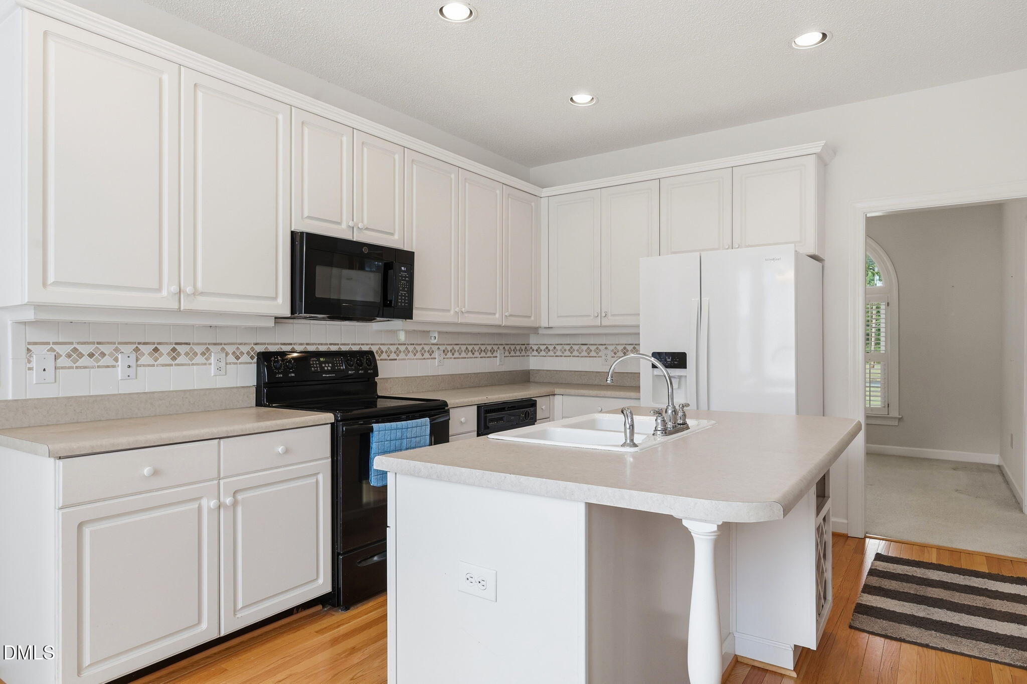 1118 Warren Road Property Photo 11