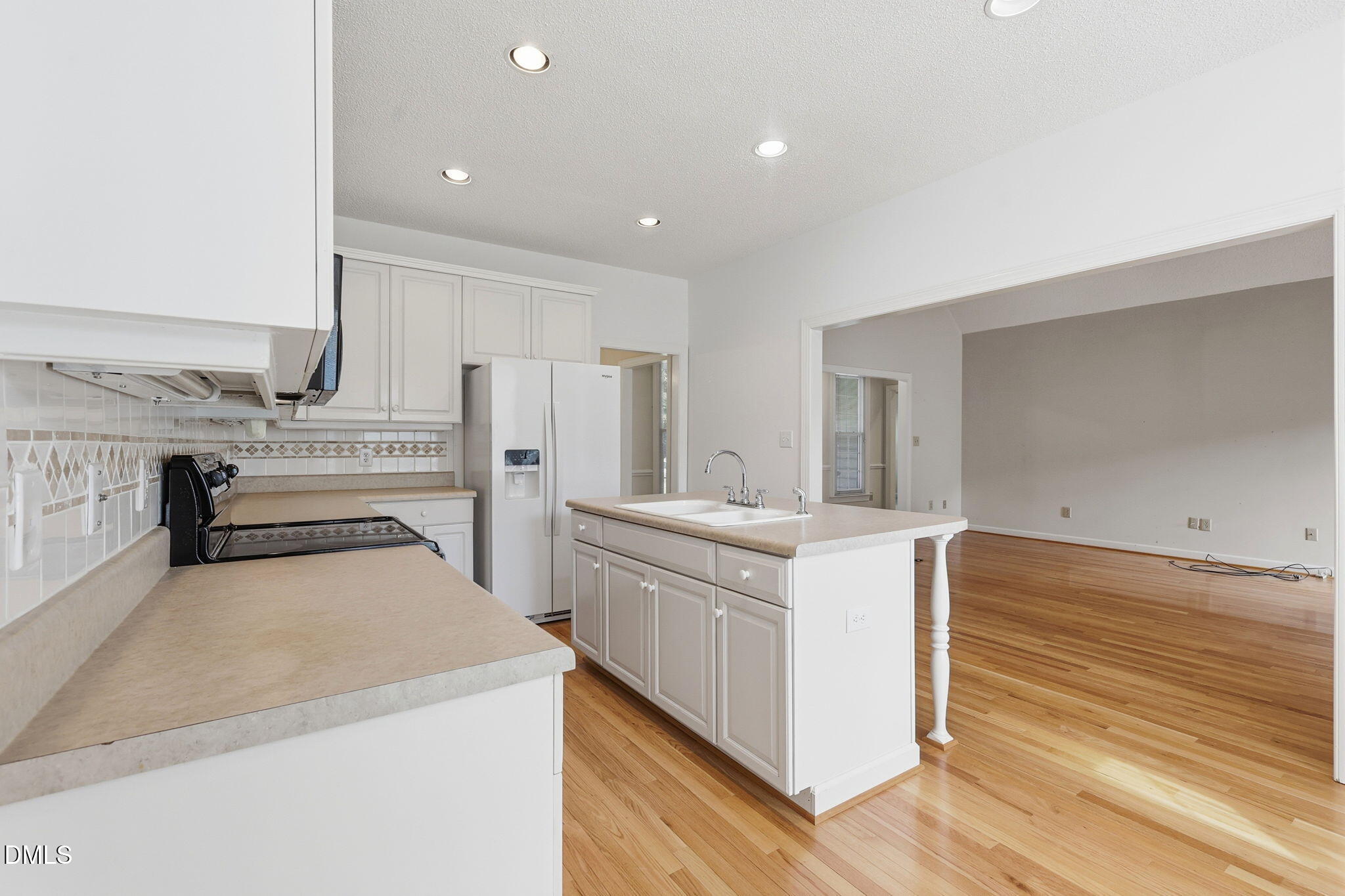 1118 Warren Road Property Photo 12