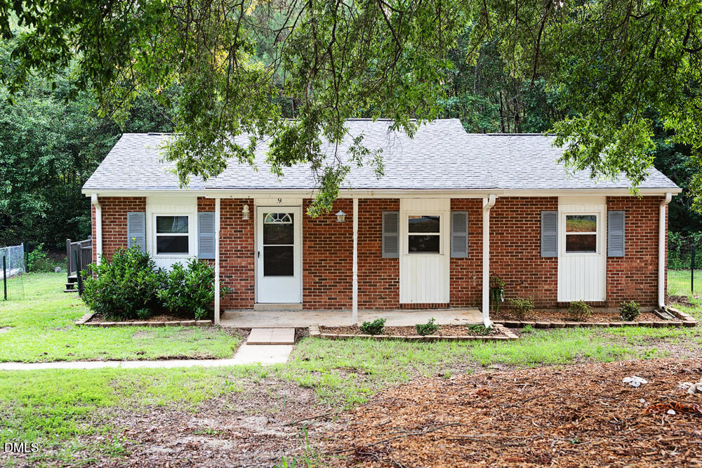 9 Plummer Place Property Photo 1