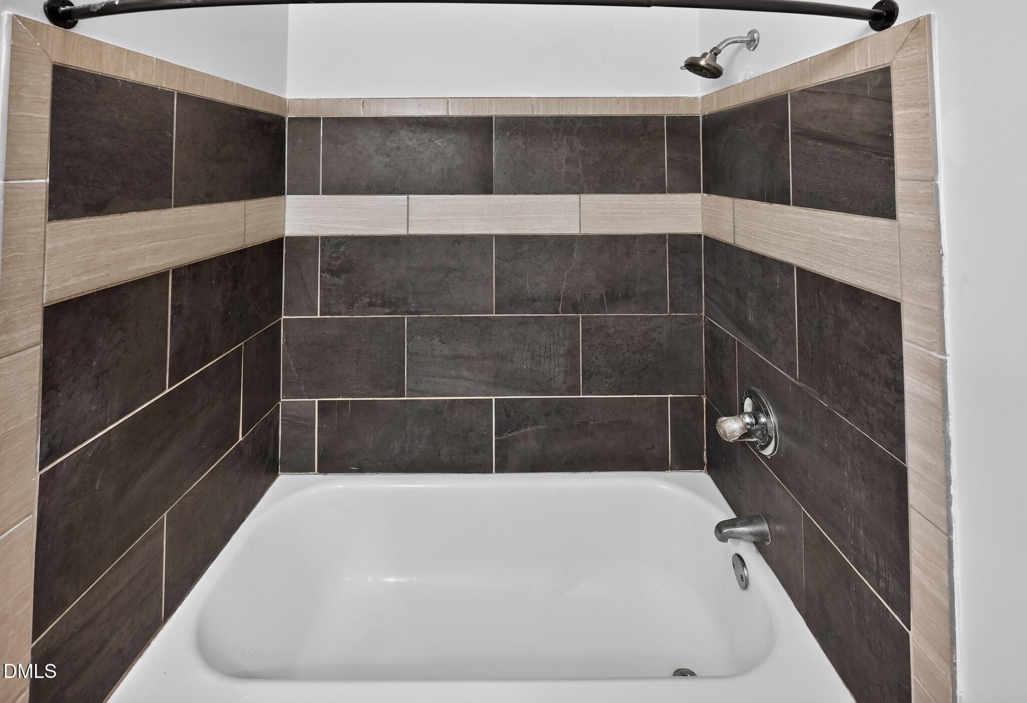 3016 Dearborn Drive Property Photo 21