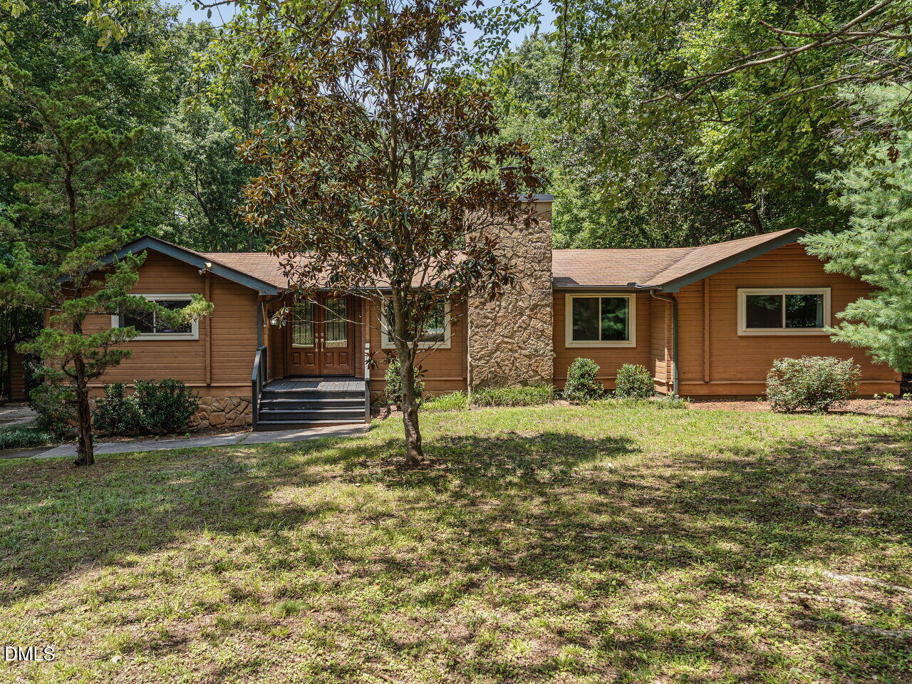 4704 Meadow Lake Drive Property Photo 4