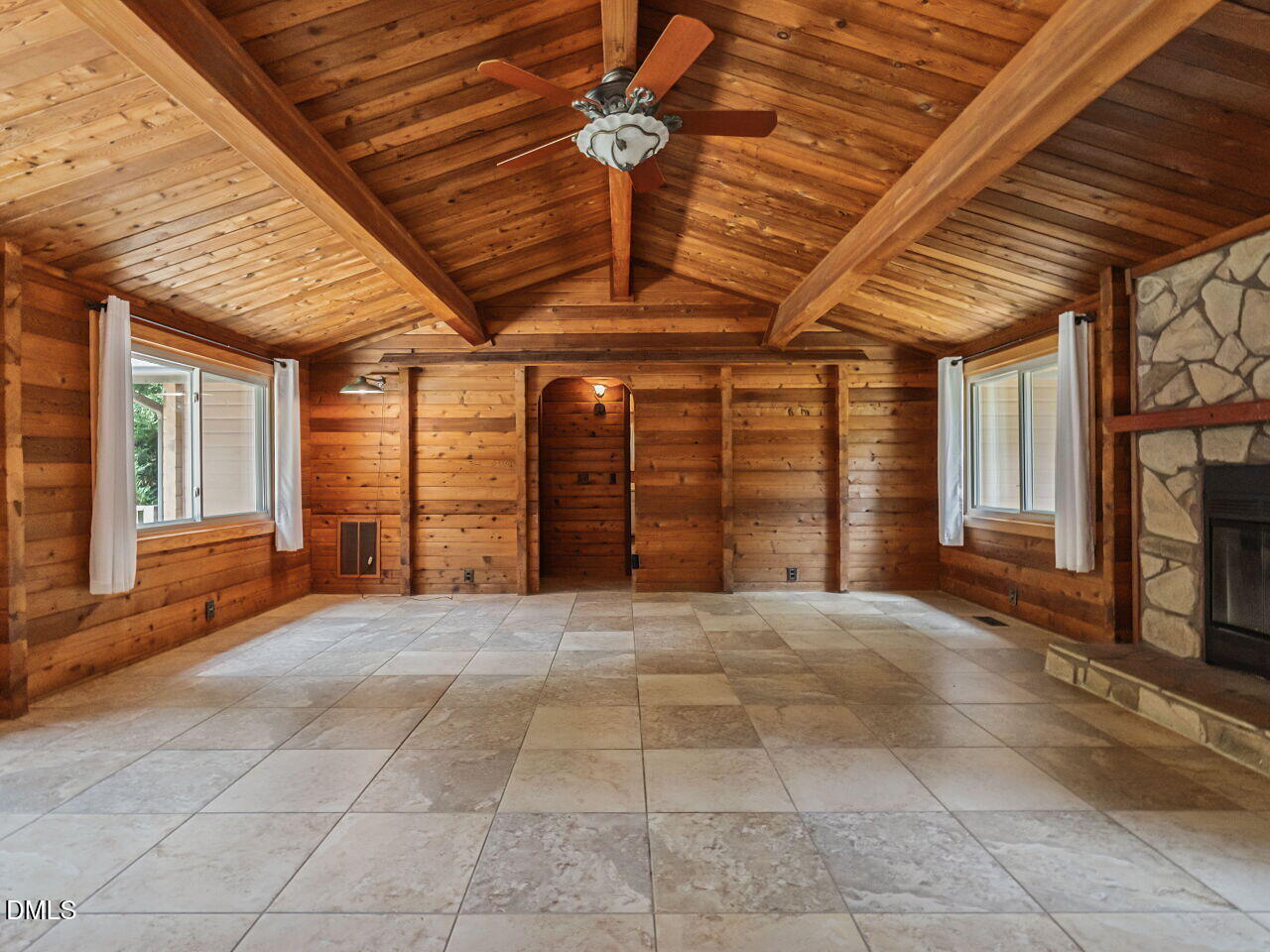 4704 Meadow Lake Drive Property Photo 8