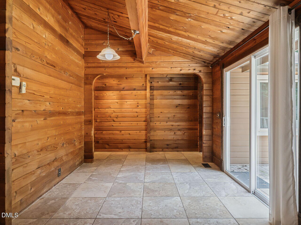 4704 Meadow Lake Drive Property Photo 12