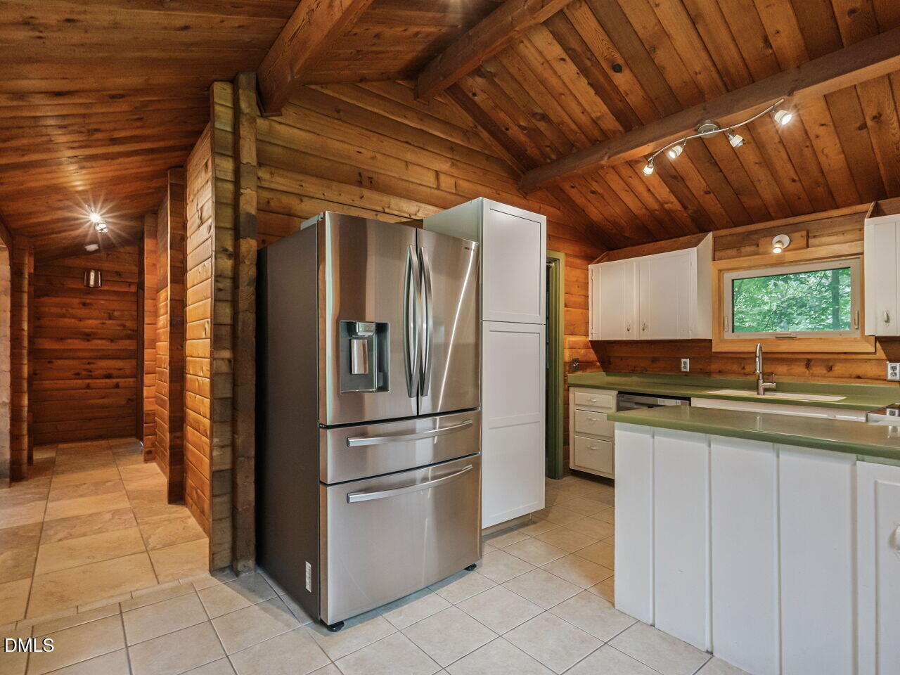 4704 Meadow Lake Drive Property Photo 14