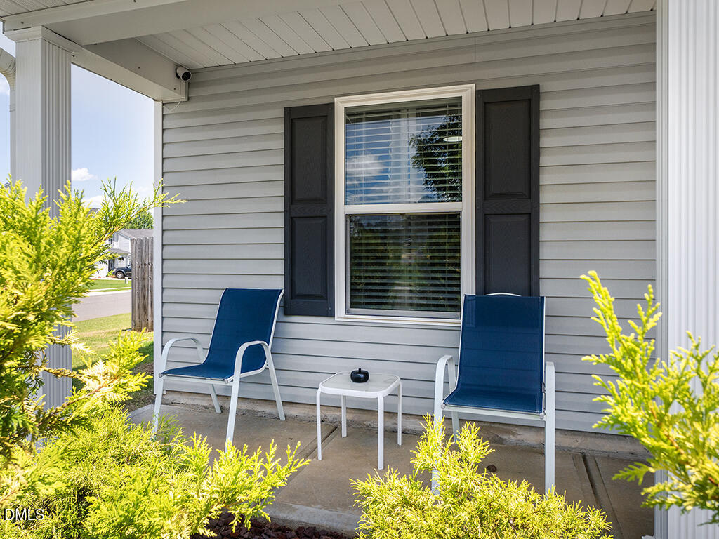 102 Seward Place Property Photo 6