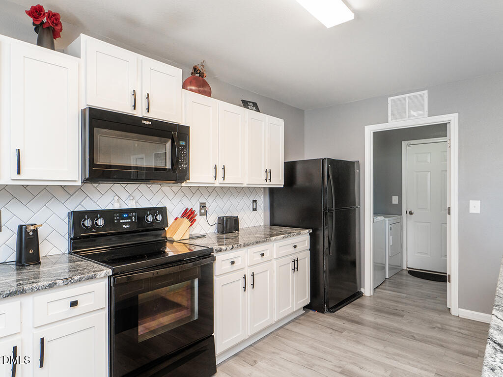 102 Seward Place Property Photo 19