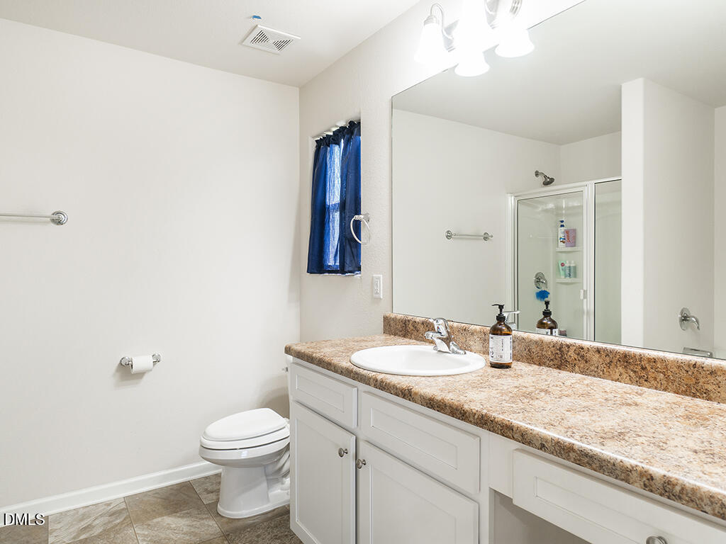 102 Seward Place Property Photo 26