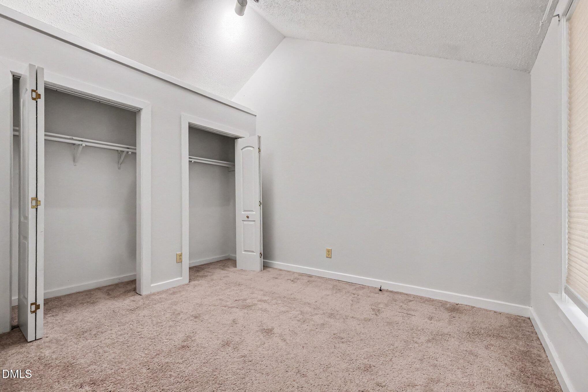 9507 Coachway Property Photo 9