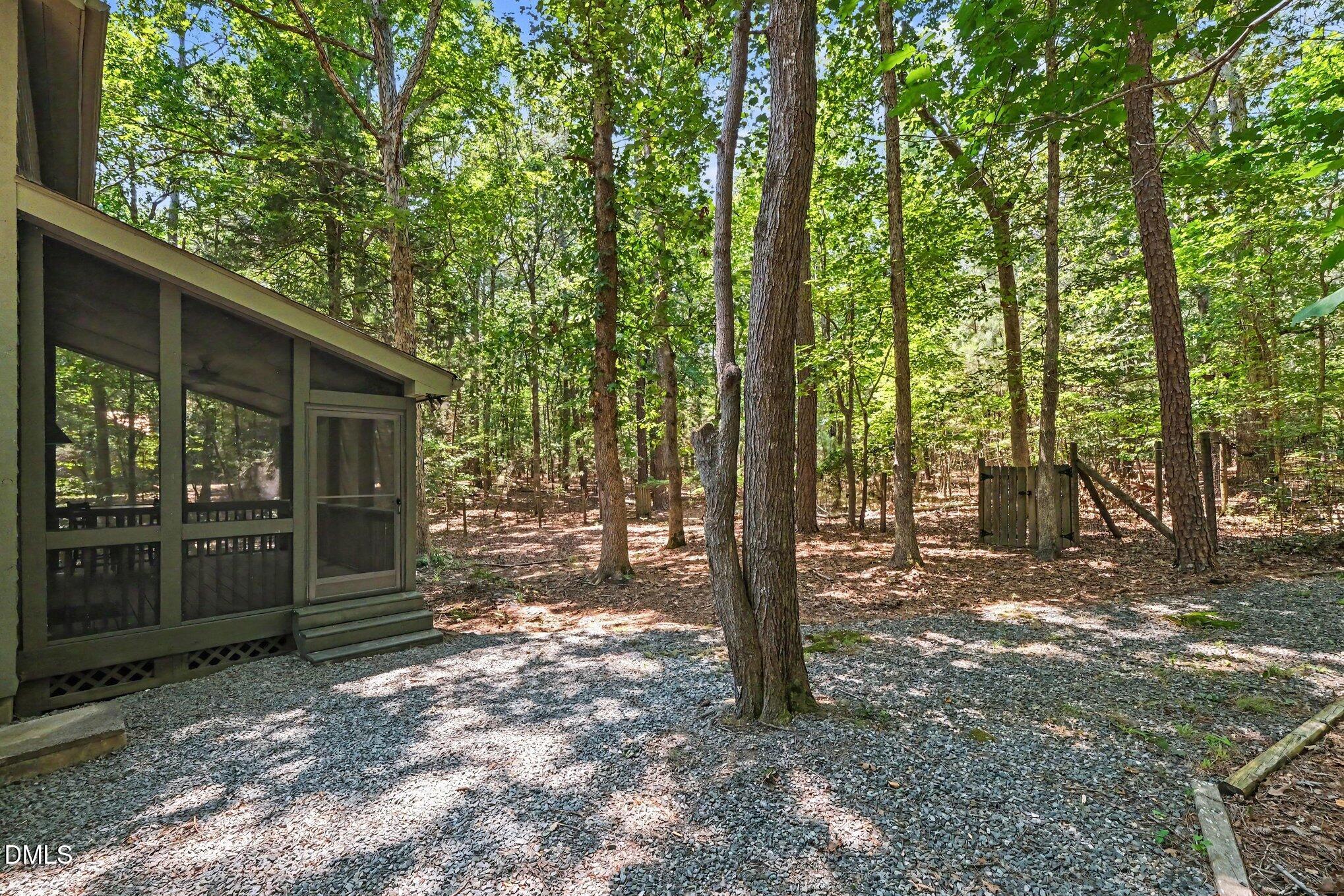 9507 Coachway Property Photo 16