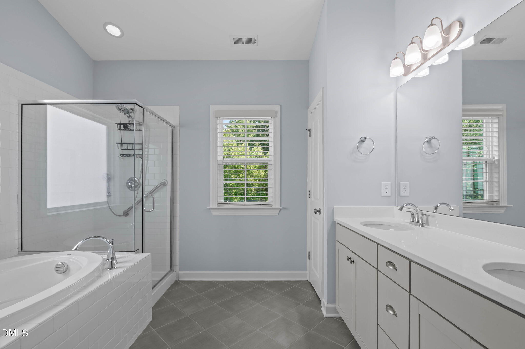 121 Cahors Trail Property Photo 37