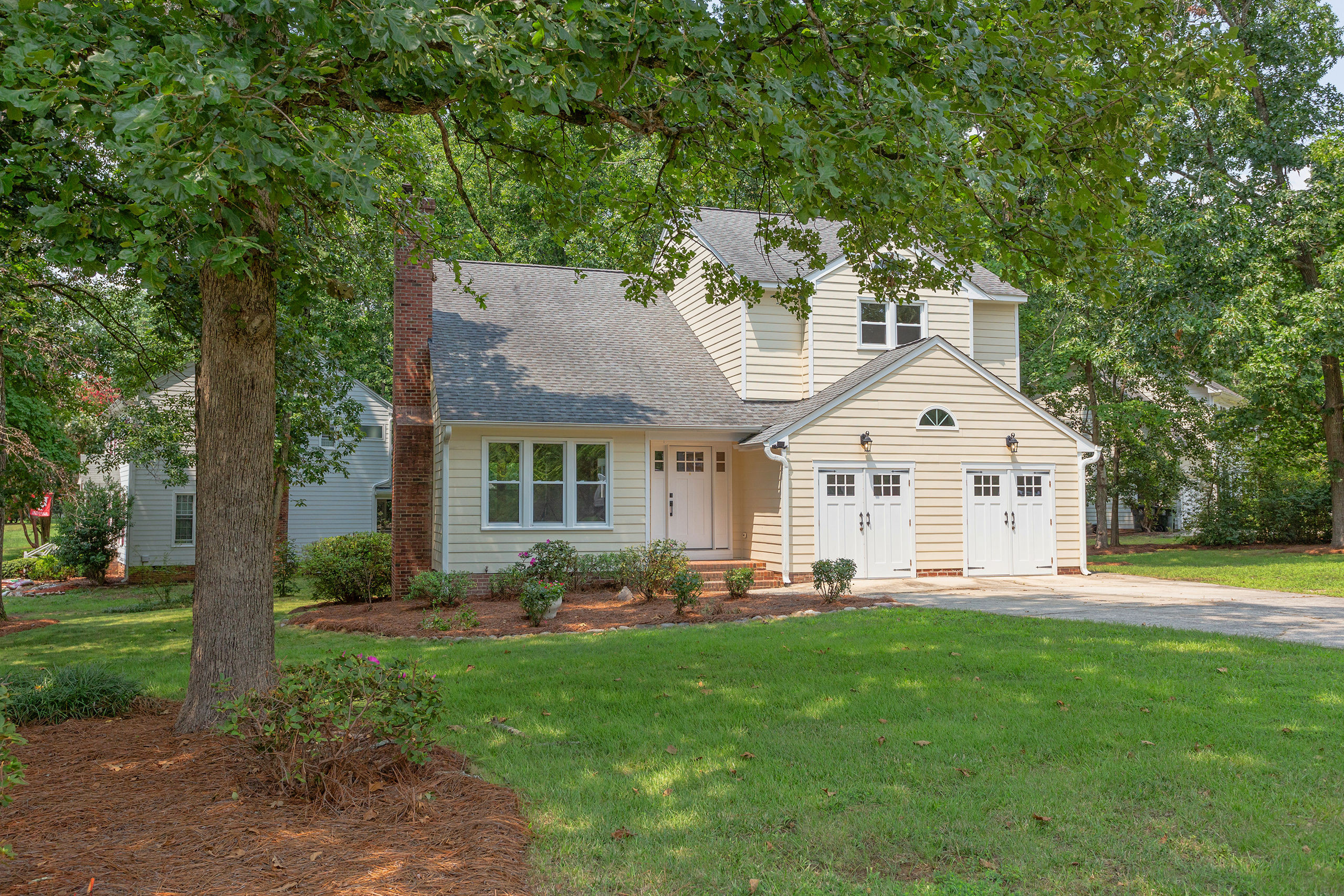 1001 Lantern Light Court Property Photo 1