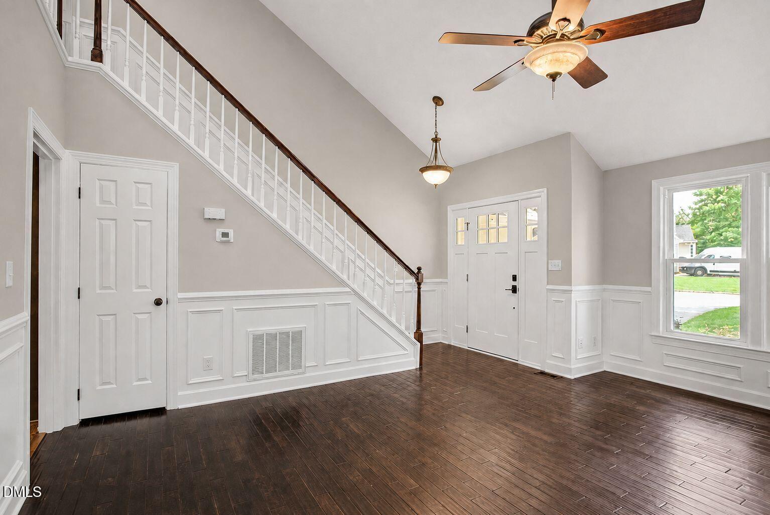1001 Lantern Light Court Property Photo 3