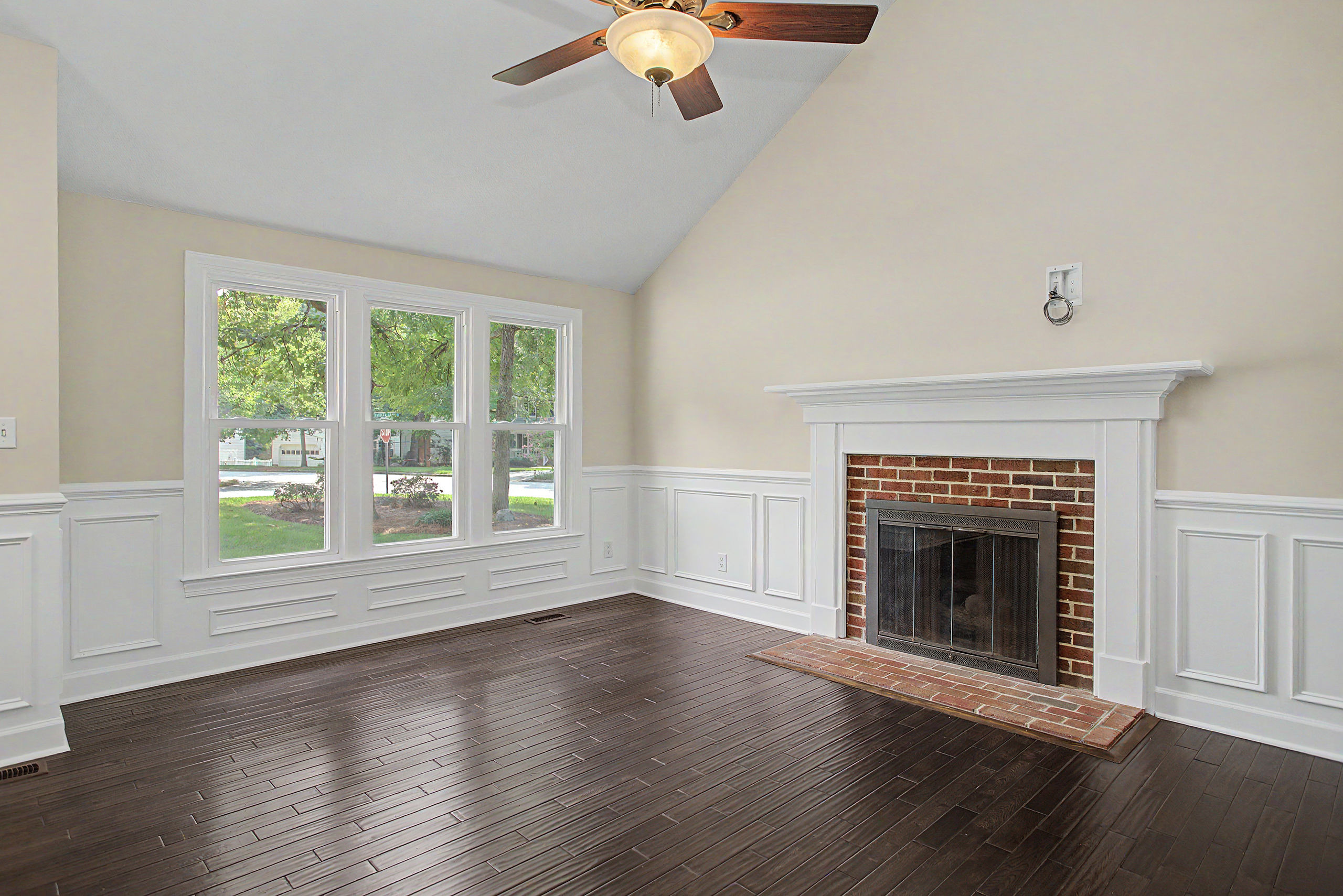 1001 Lantern Light Court Property Photo 6