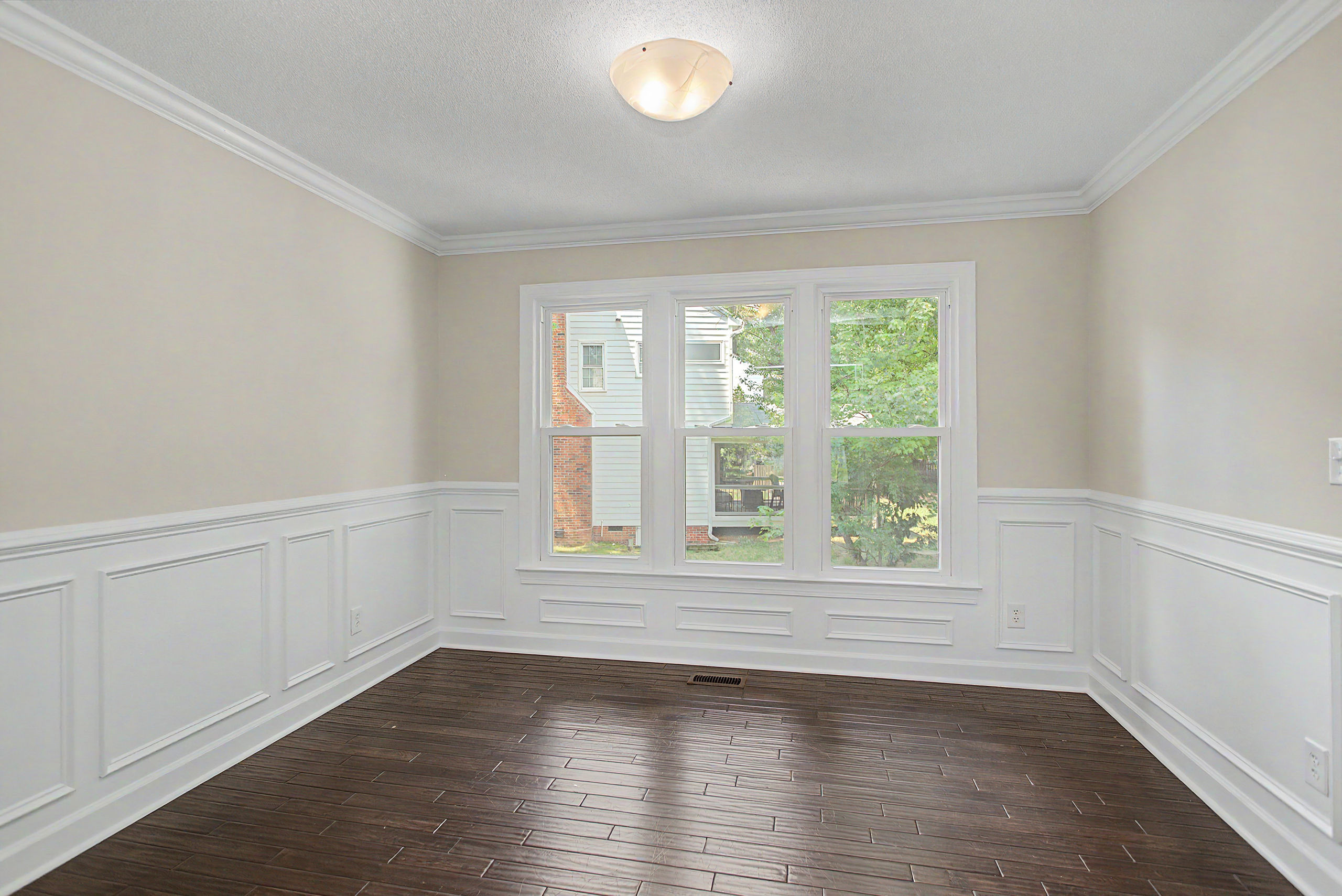 1001 Lantern Light Court Property Photo 8