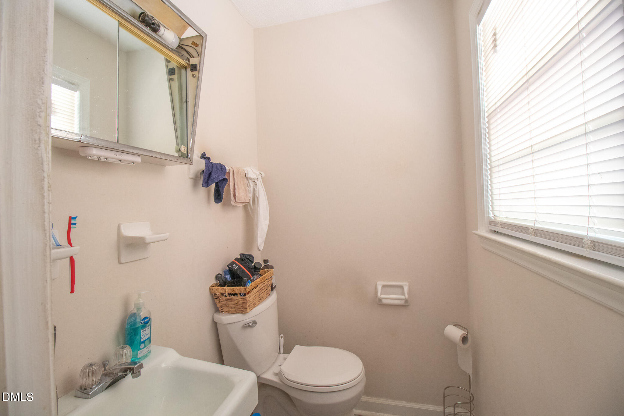 1612 King Circle Property Photo 13