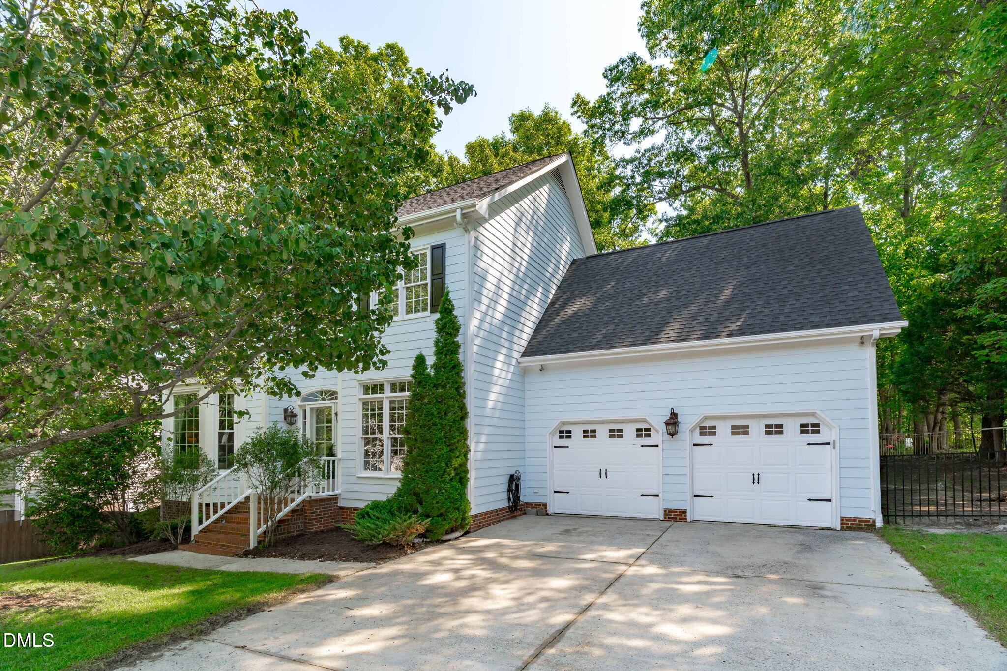 1105 Linden Ridge Drive Property Photo 1