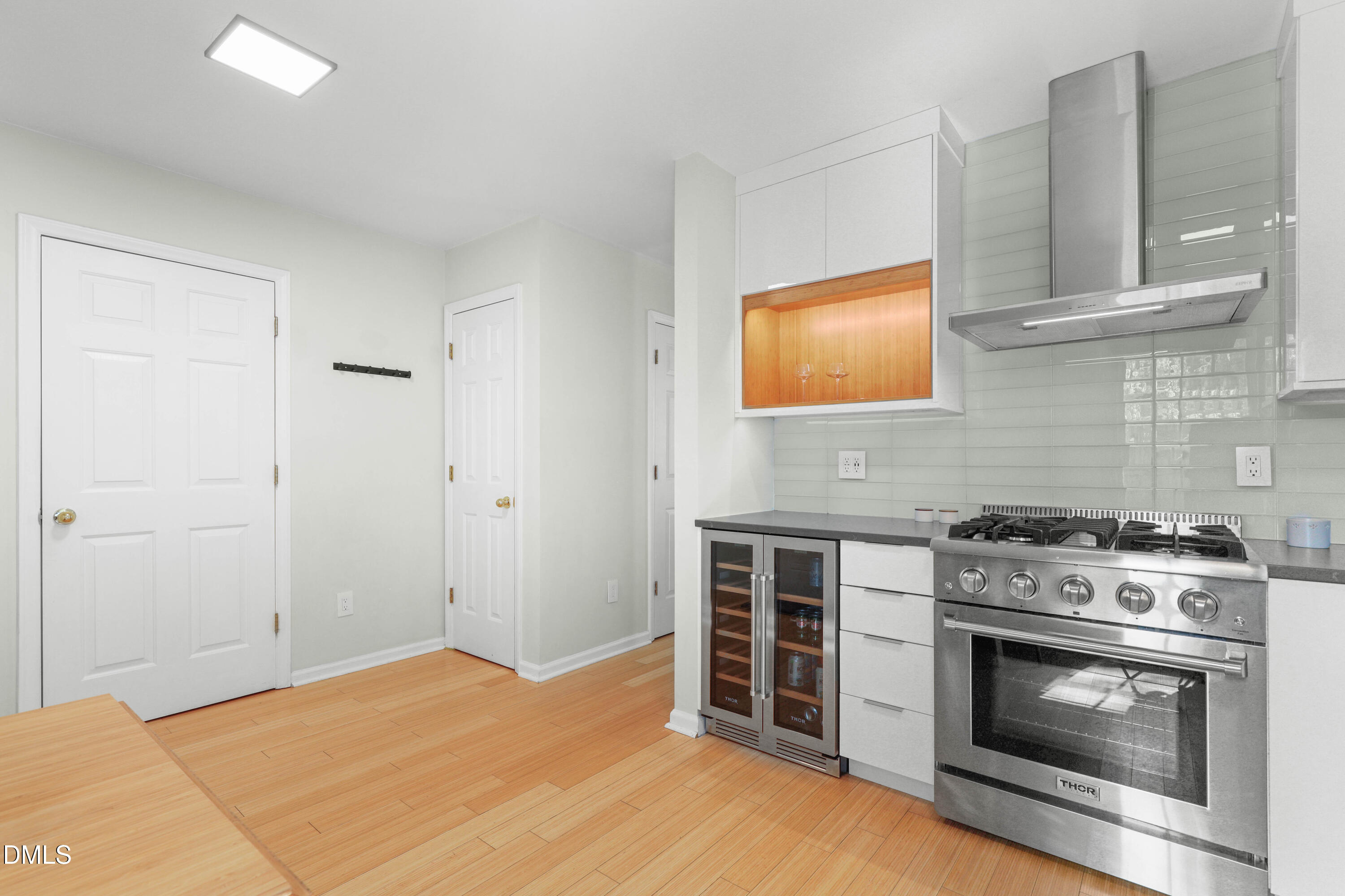 904 Orient Street Property Photo 10