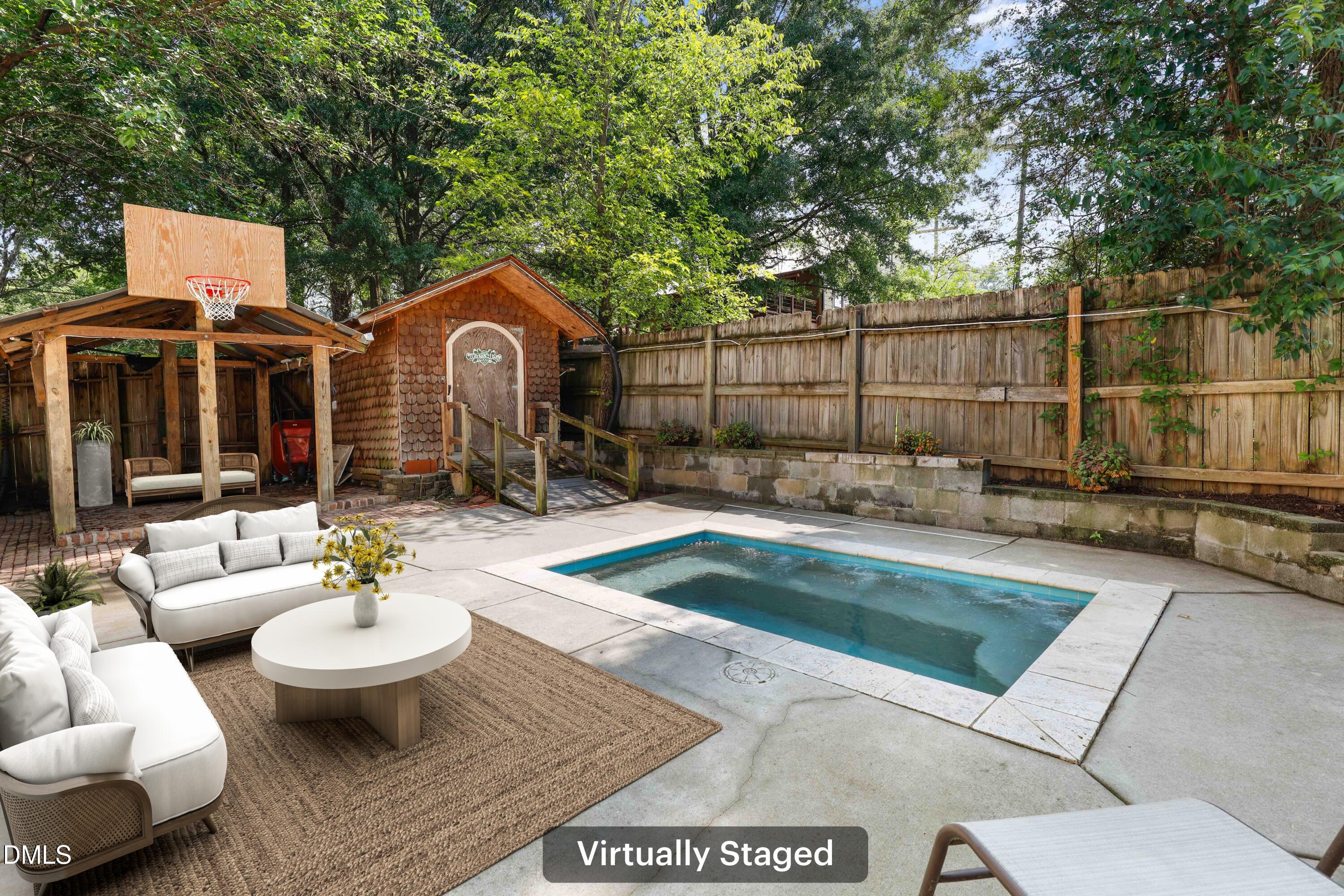 904 Orient Street Property Photo 24