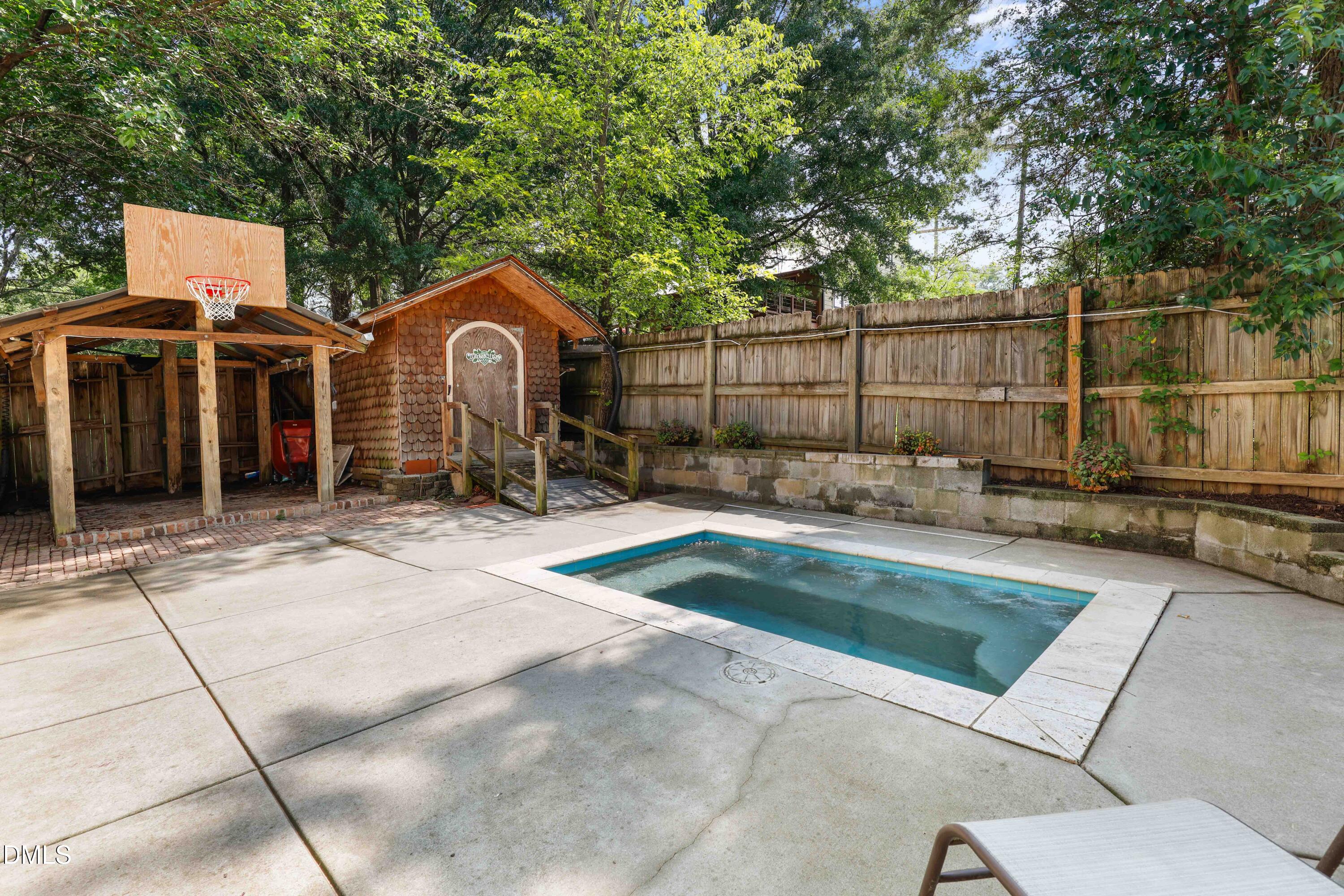 904 Orient Street Property Photo 25