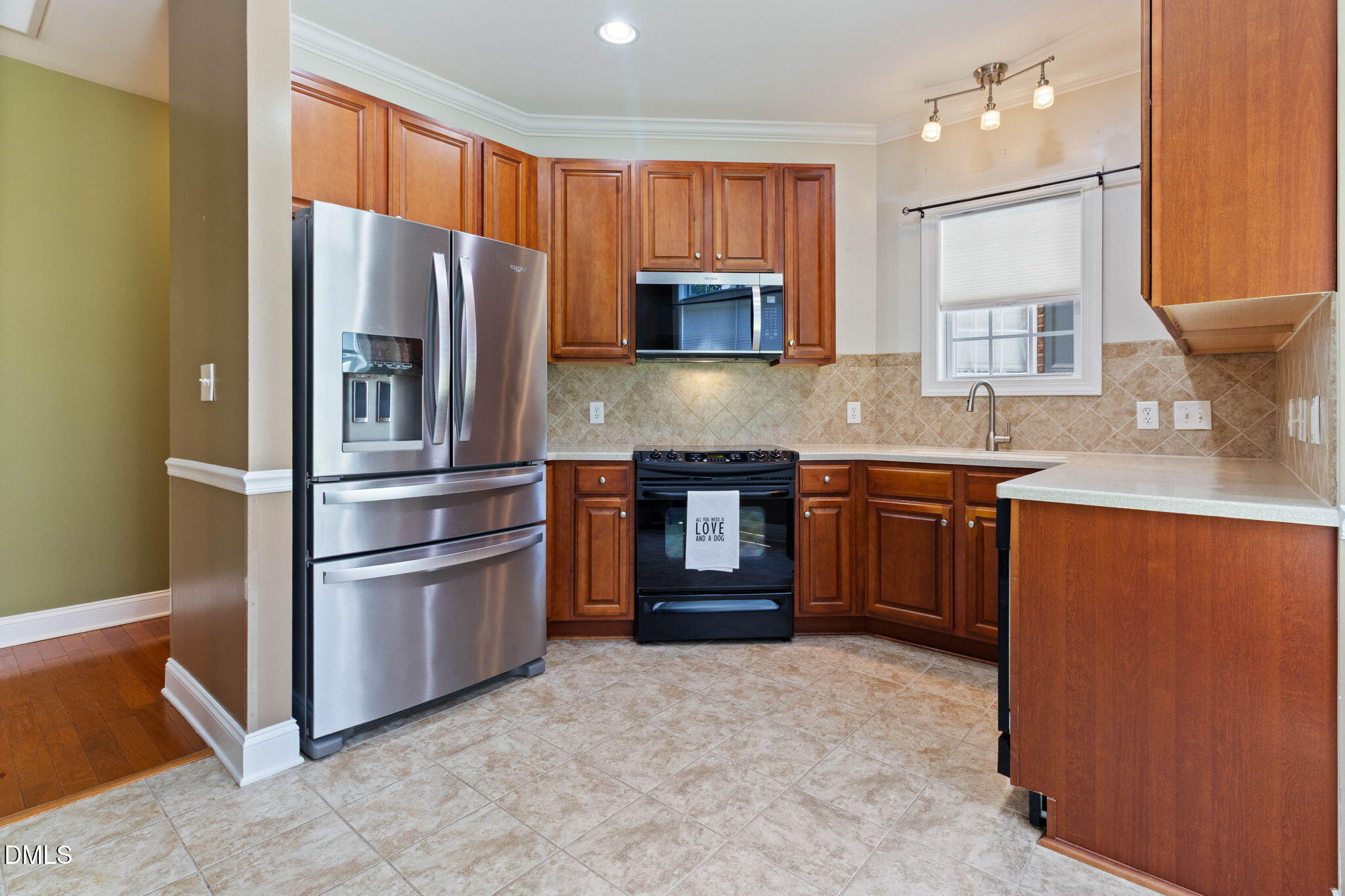 102 Kestrel Court Property Photo 11