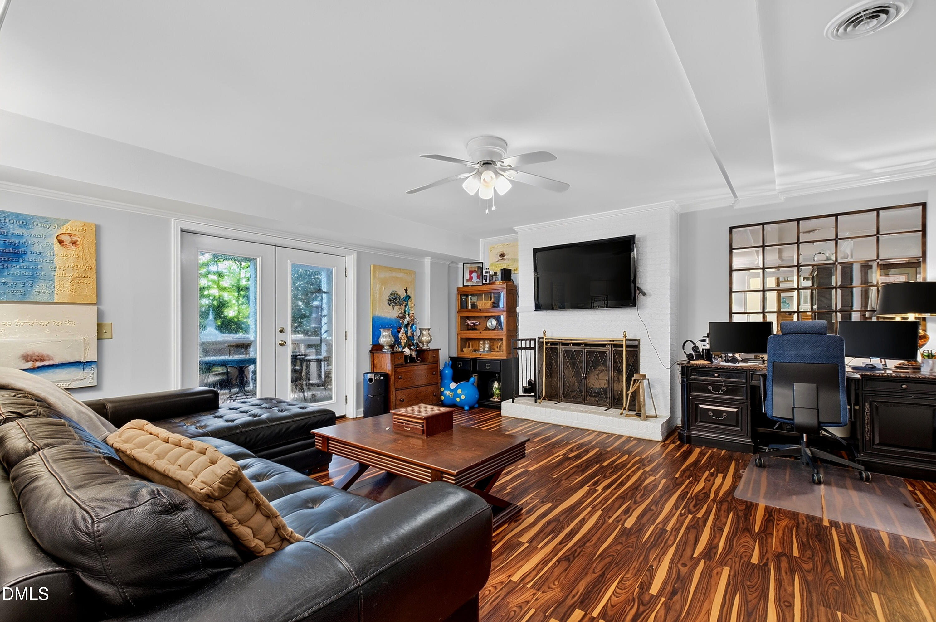 1209 Willowbrook Drive Property Photo 6