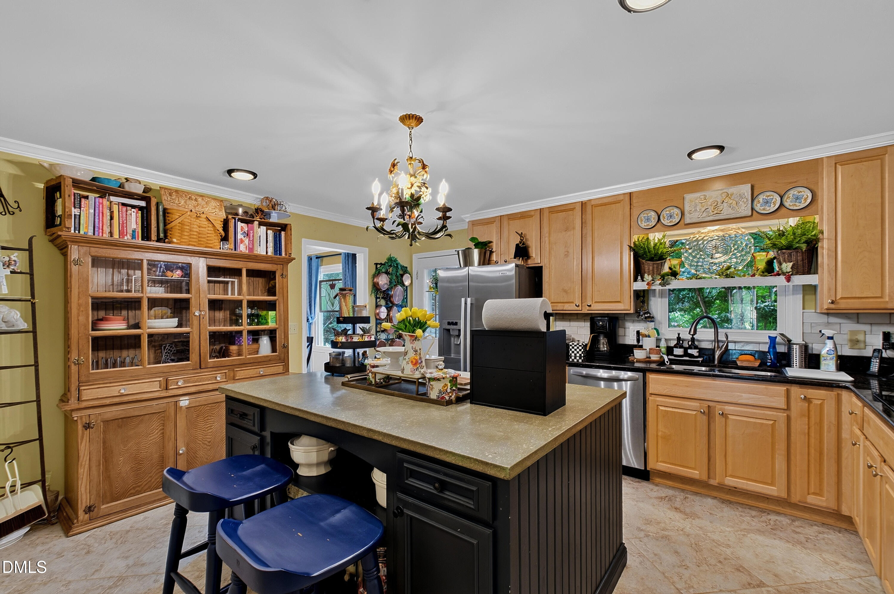 1209 Willowbrook Drive Property Photo 11