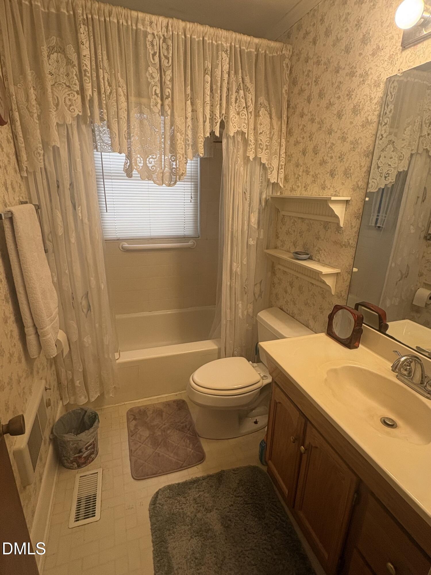 118 Jonan Court Property Photo 17