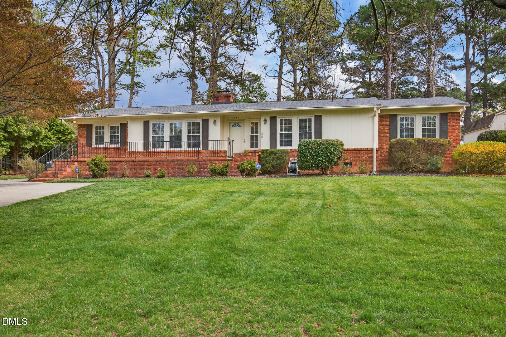 4707 Ramblewood Drive Property Photo 1