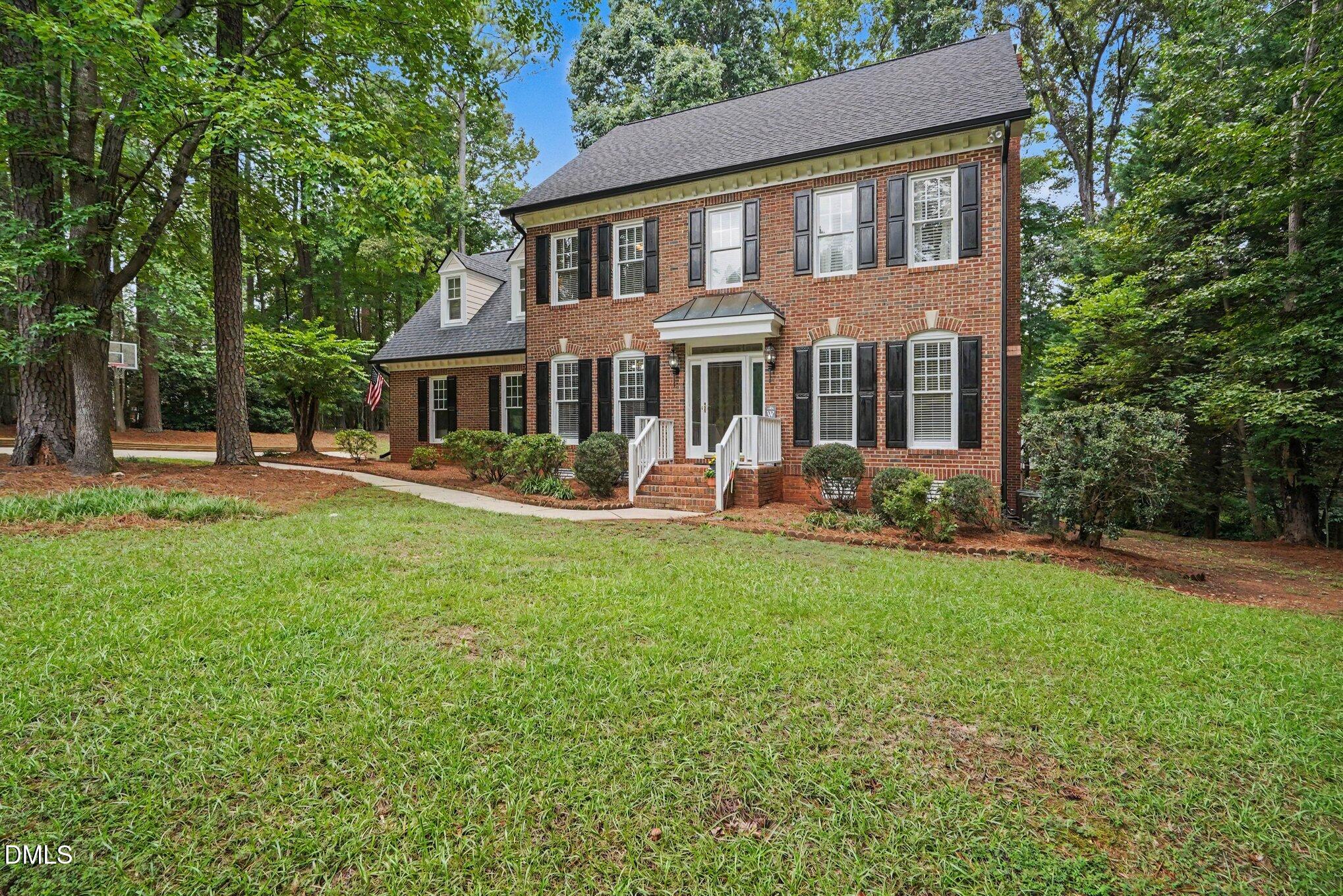 5217 Linksland Drive Property Photo 3