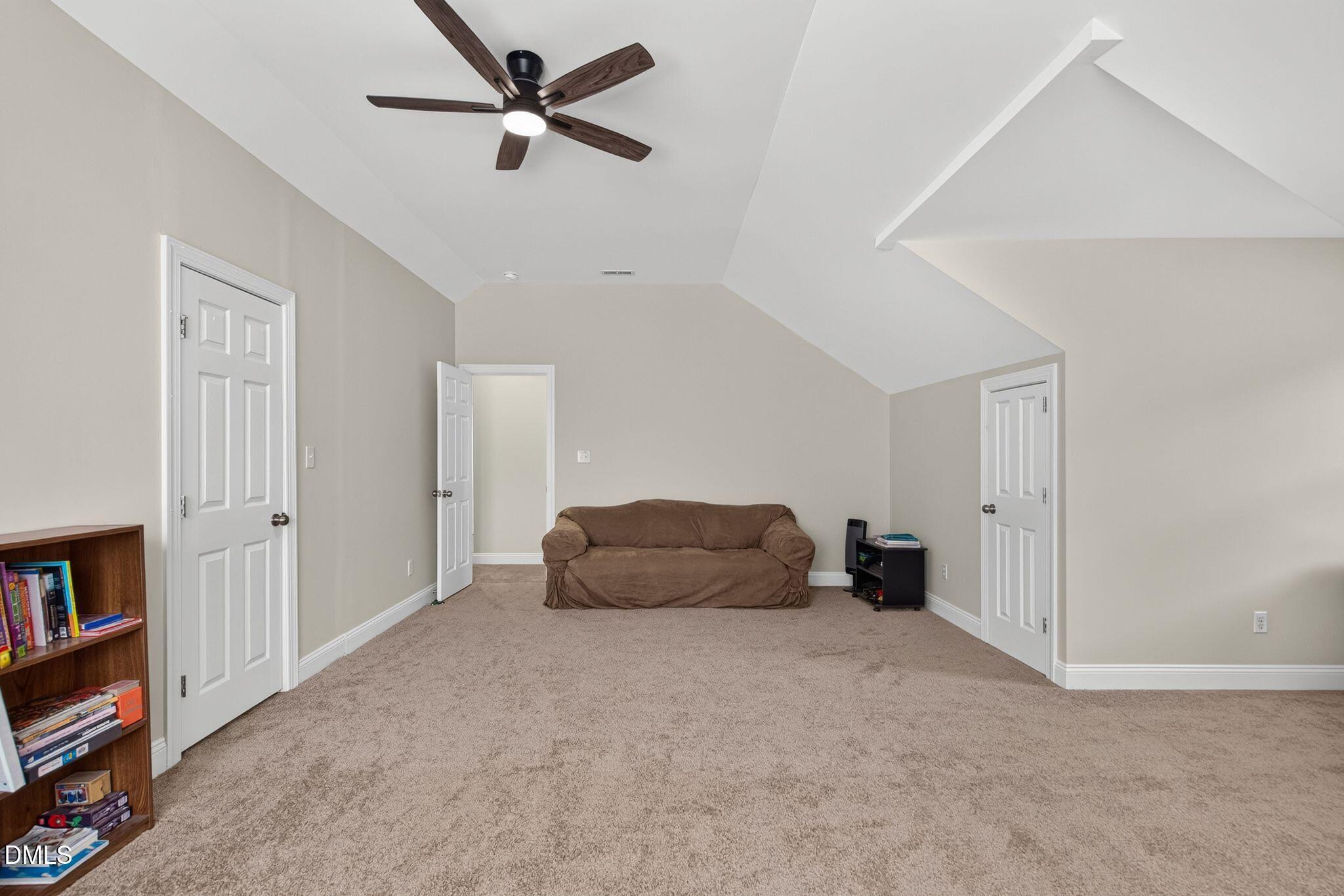 516 Deacon Ridge Street Property Photo 57