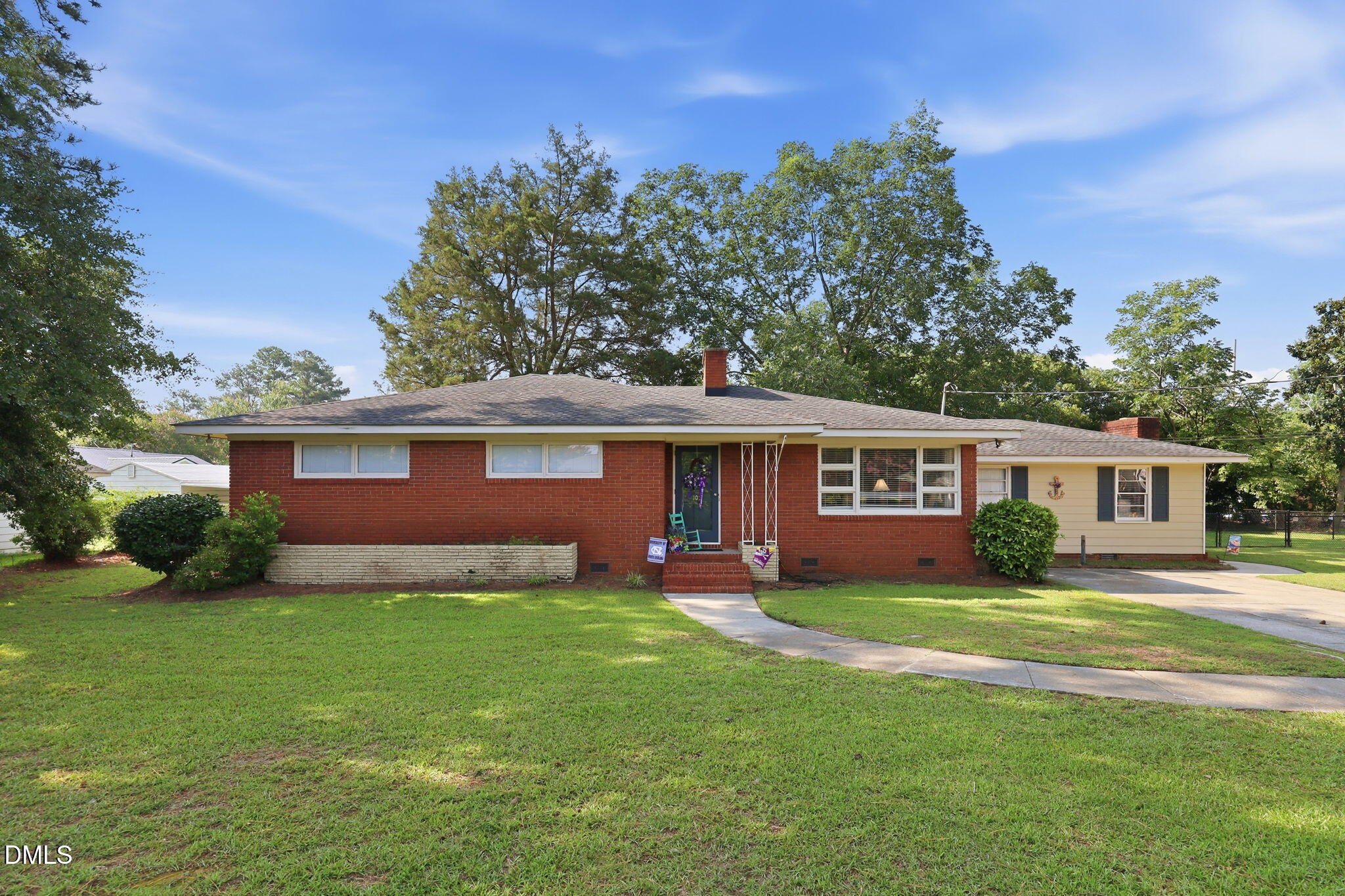 105 Jones Drive Property Photo 1