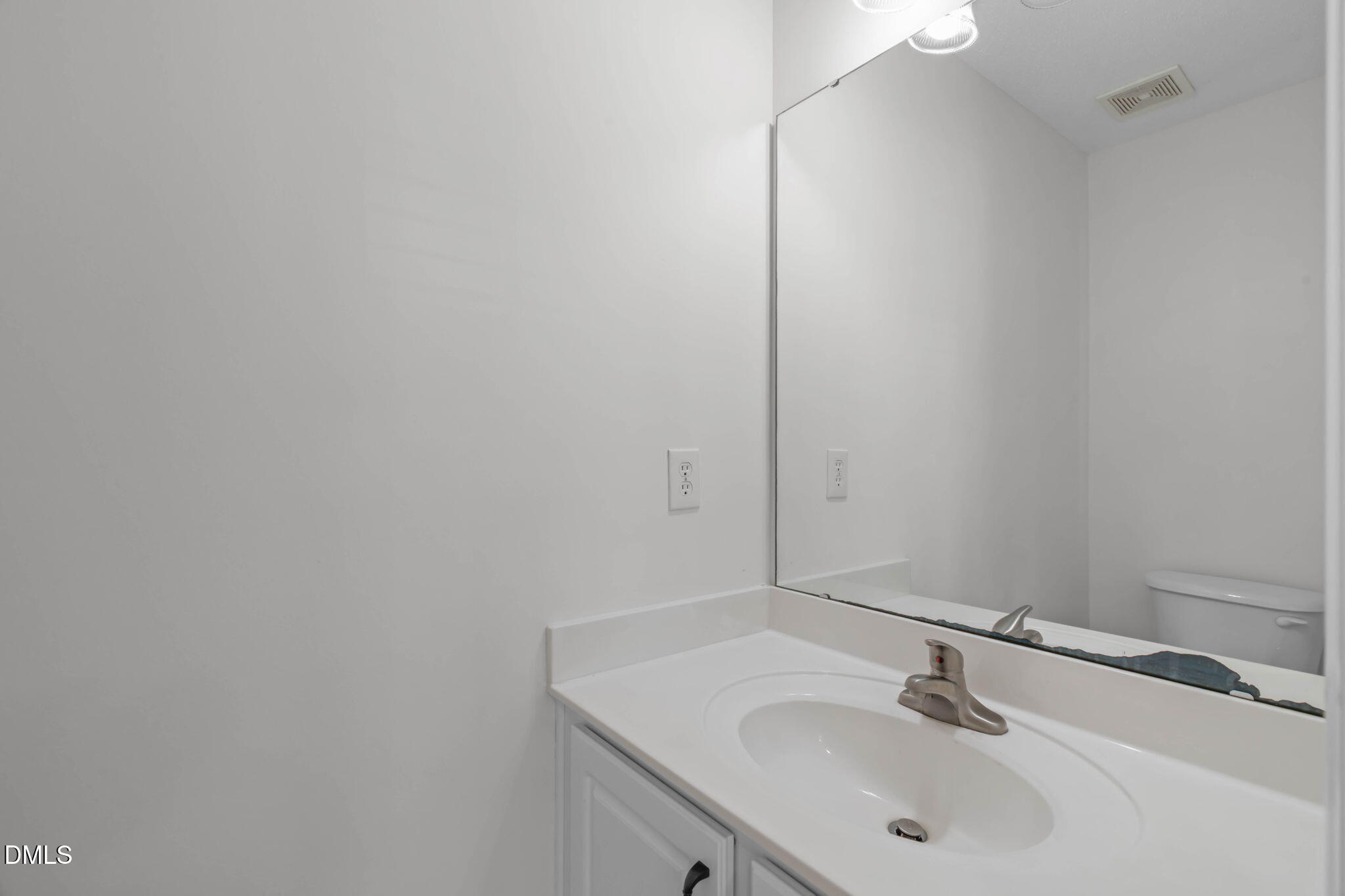 122 Student Place Property Photo 11