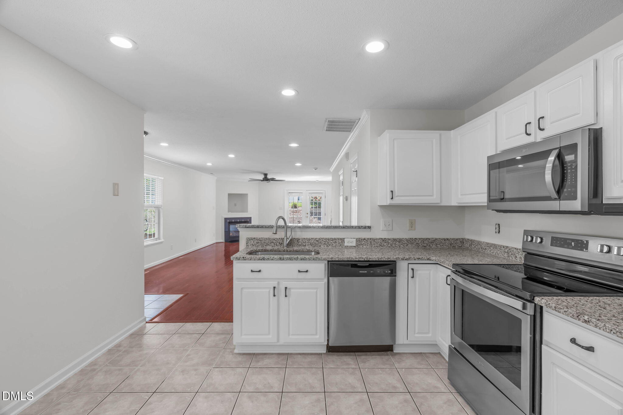 122 Student Place Property Photo 14