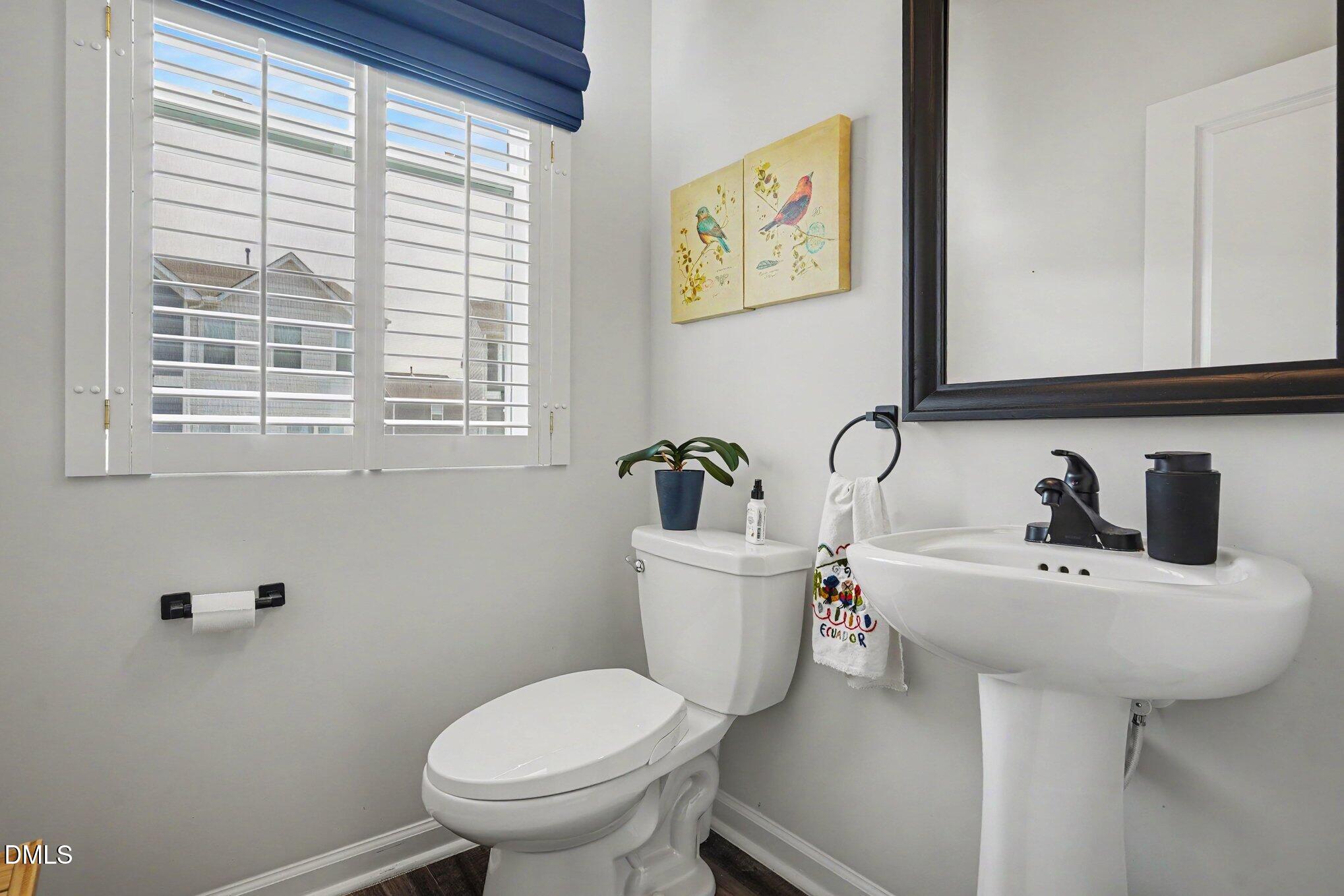 5925 Illuminate Avenue Property Photo 26