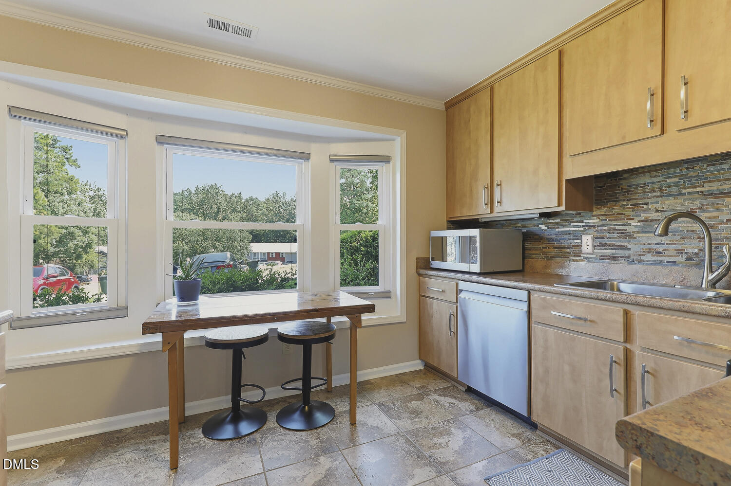 5435 Pine Top Circle Property Photo 6