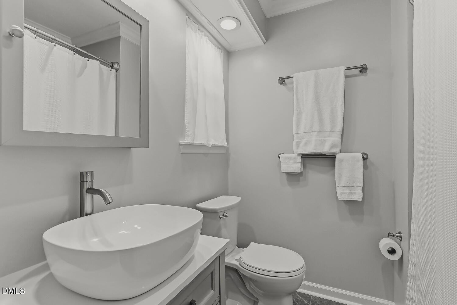 5435 Pine Top Circle Property Photo 14